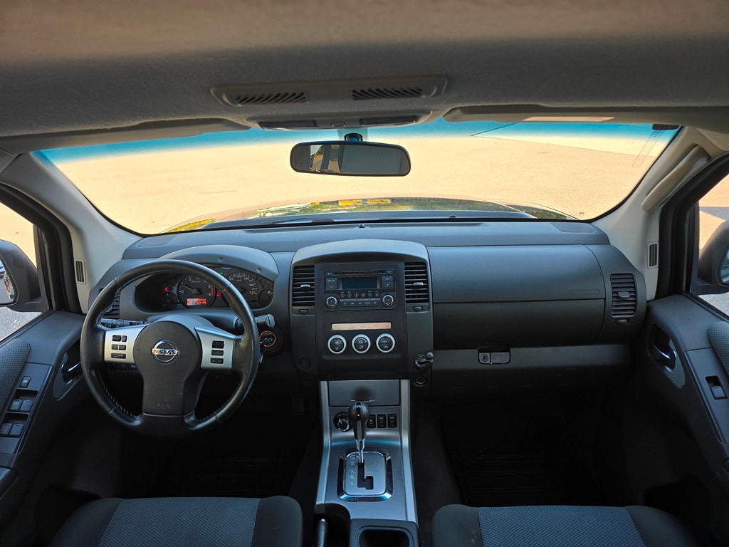 NISSAN Navara Double Cab SE 2.5 dCi 4WD Automat-image-16