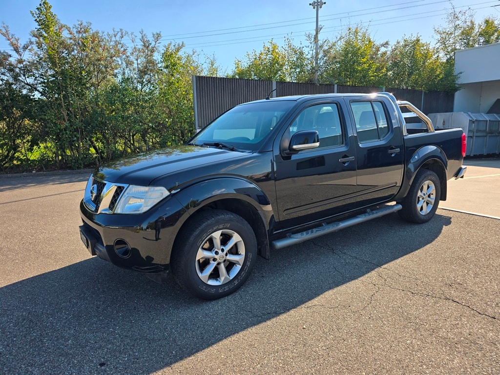 NISSAN Navara Double Cab SE 2.5 dCi 4WD Automat-image-1