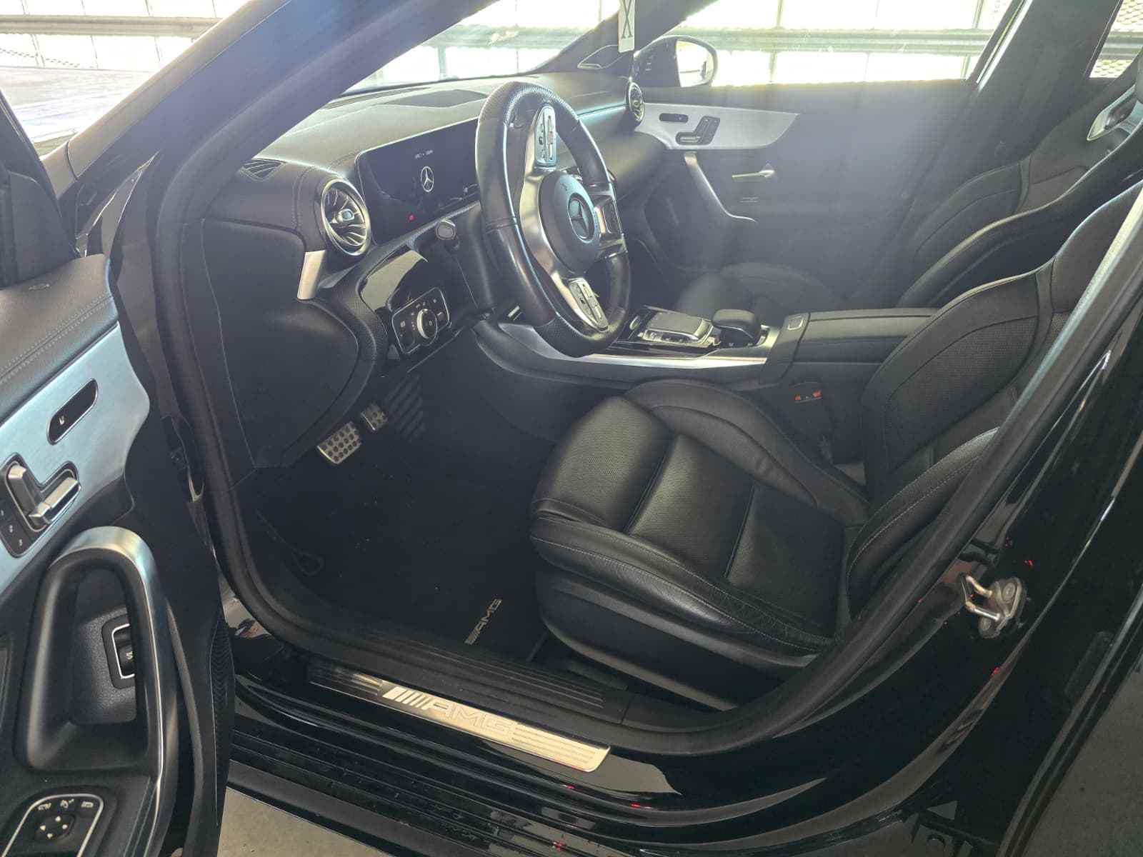 MERCEDES-BENZ A 35 AMG 4Matic Edition 1 Speedshift-image-11