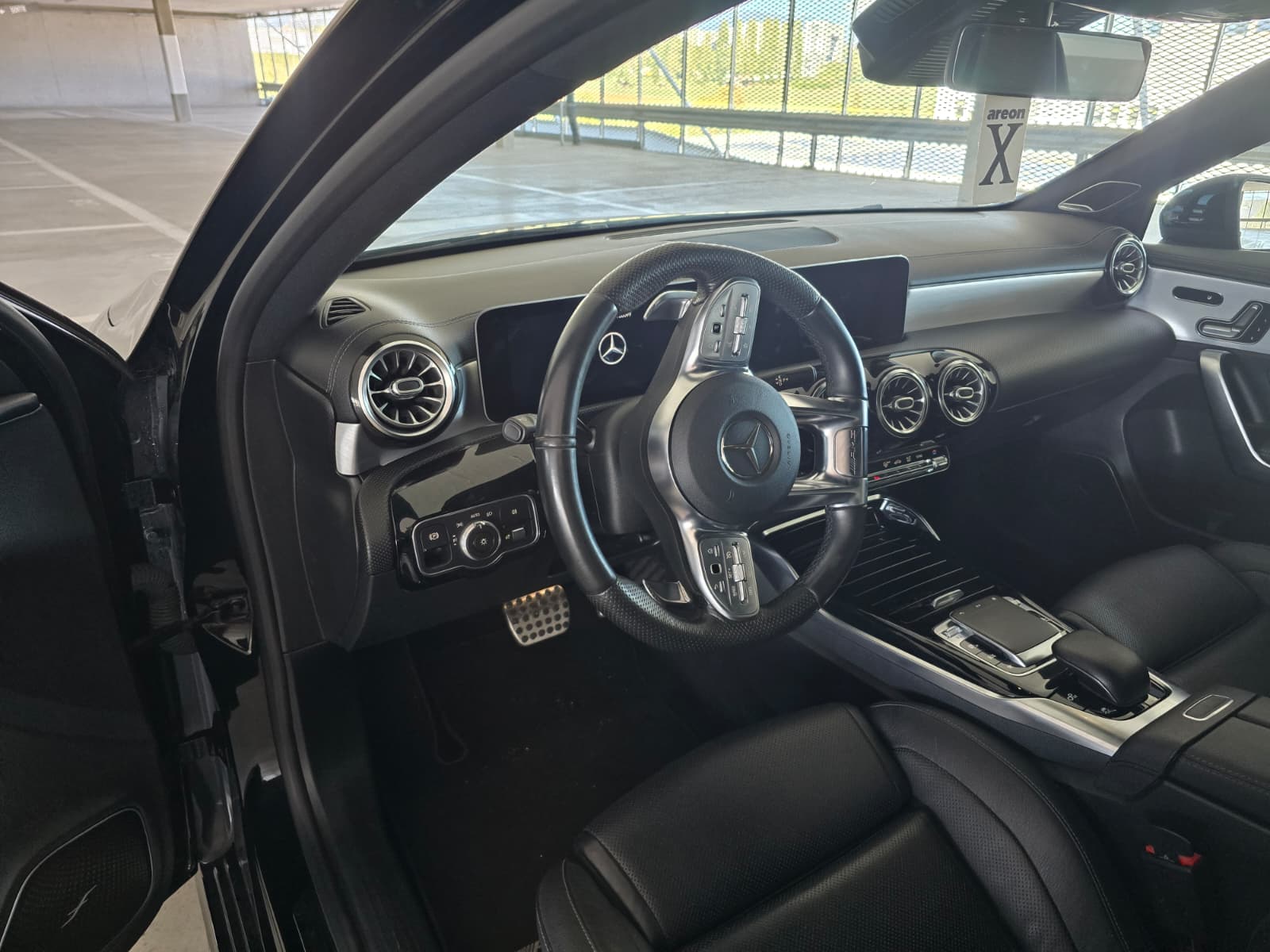 MERCEDES-BENZ A 35 AMG 4Matic Edition 1 Speedshift-image-8