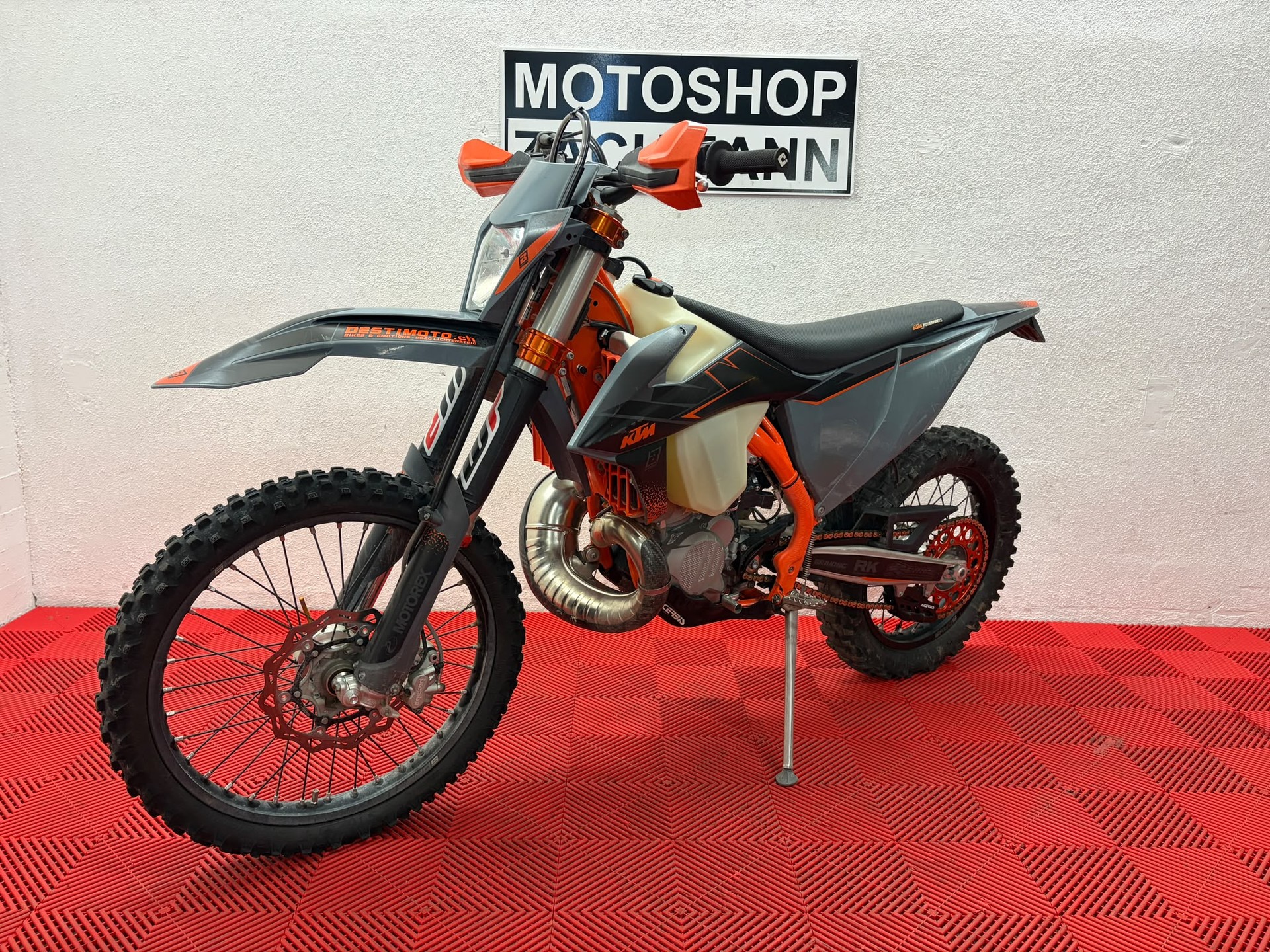 KTM 300 EXC-showroom-element-2
