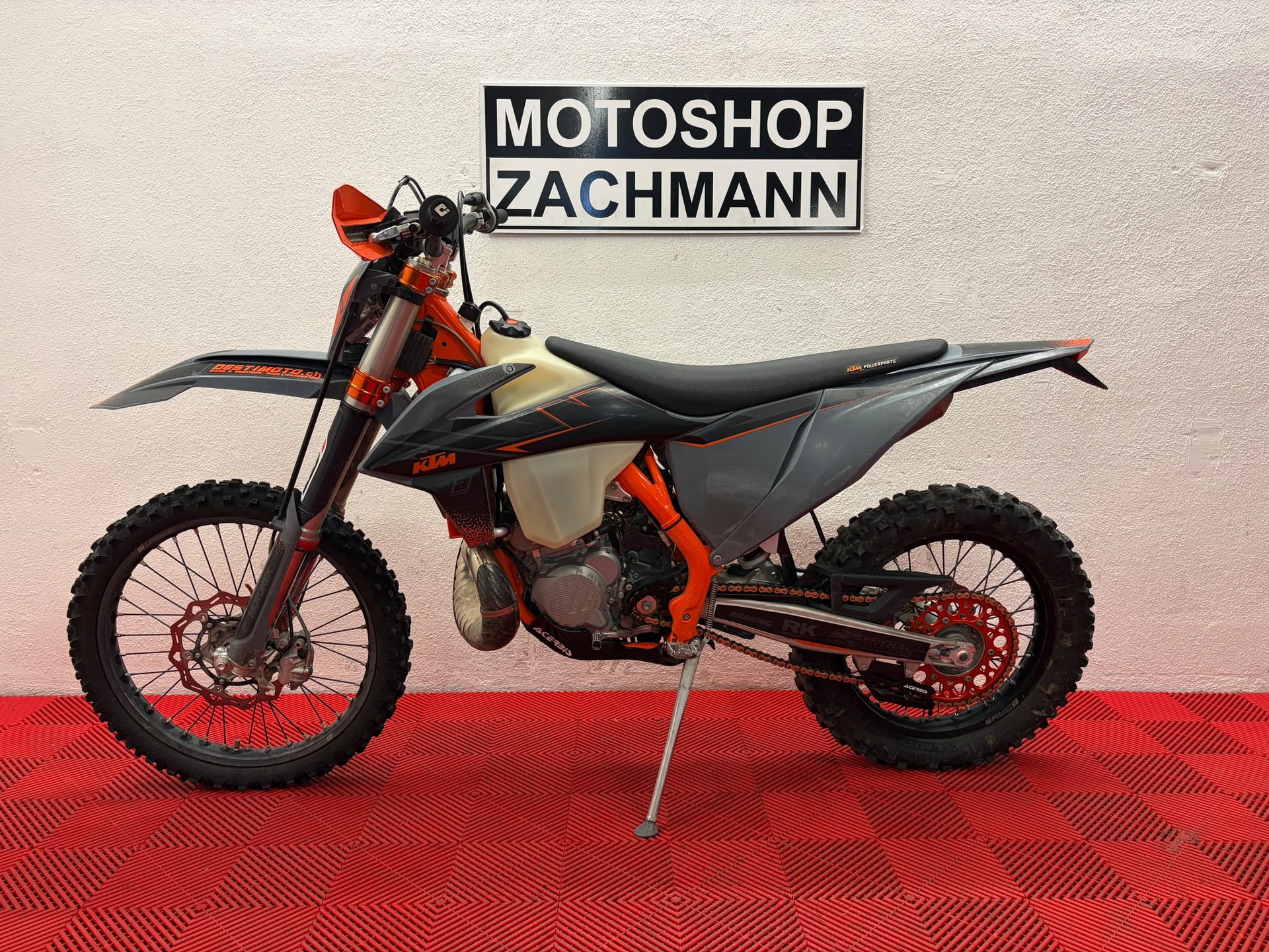 KTM 300 EXC-showroom-element-3