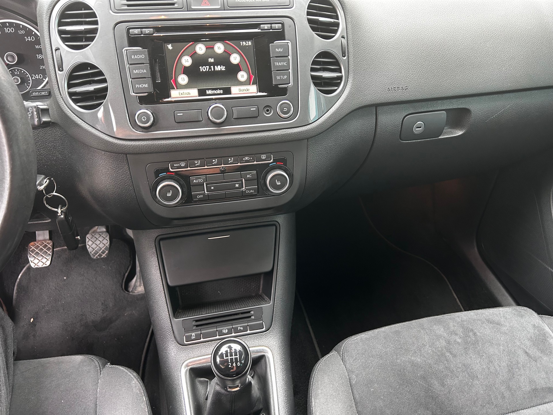 VW Tiguan 2.0 TSI Track&Style 4Motion-image-12