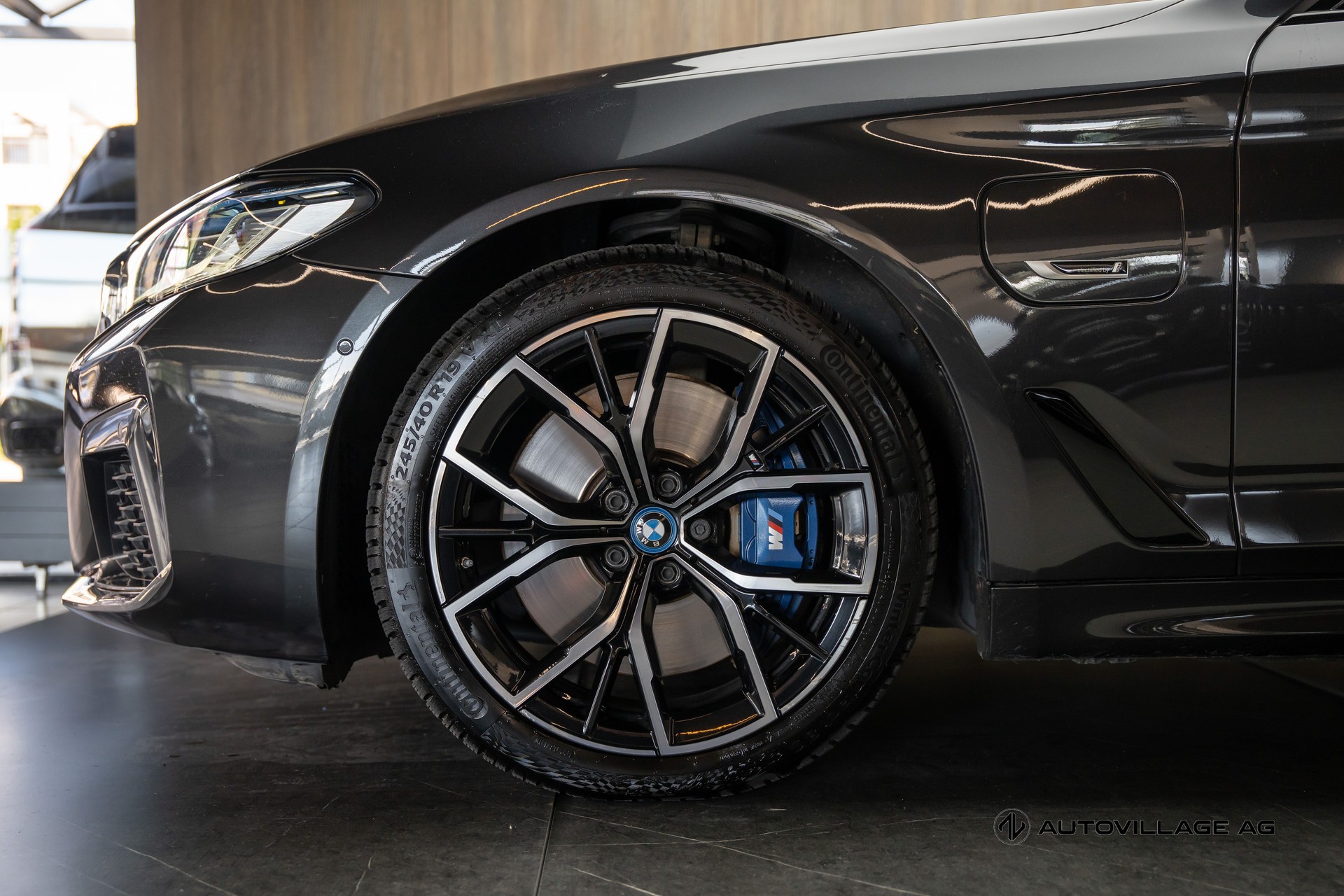 BMW 545e xDrive Pure M Sport Steptronic-image-20