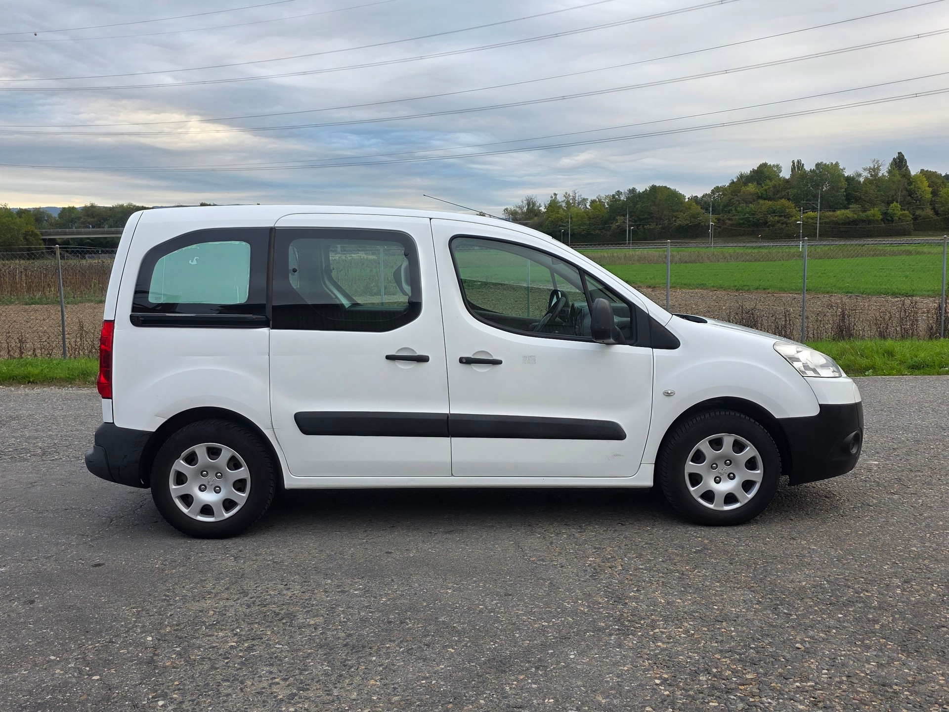 PEUGEOT Partner 1.6 Trendy-image-2