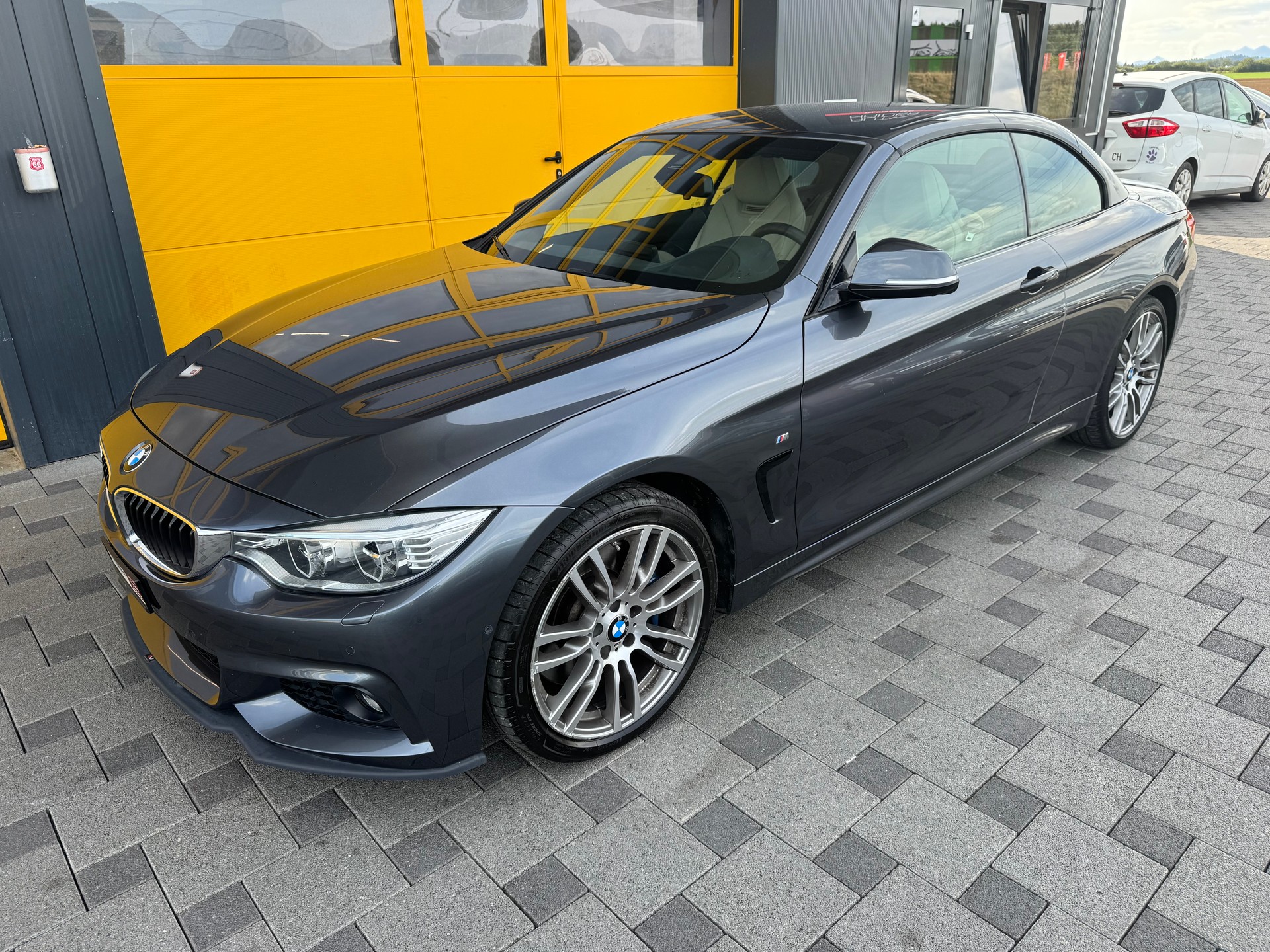 BMW 435d Cabriolet xDrive Steptronic-image-13