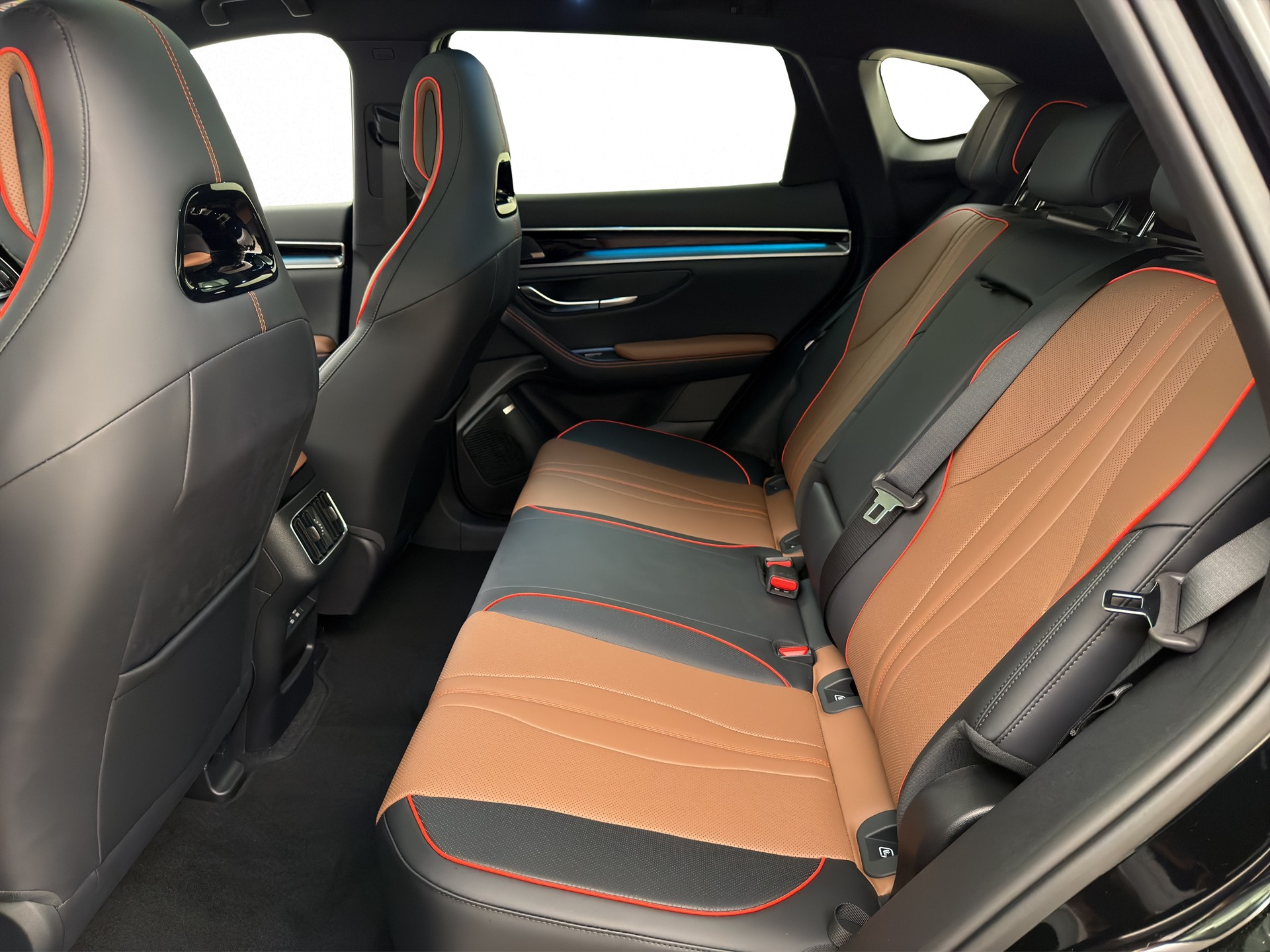 BYD Seal U DM-i Design AWD-image-11