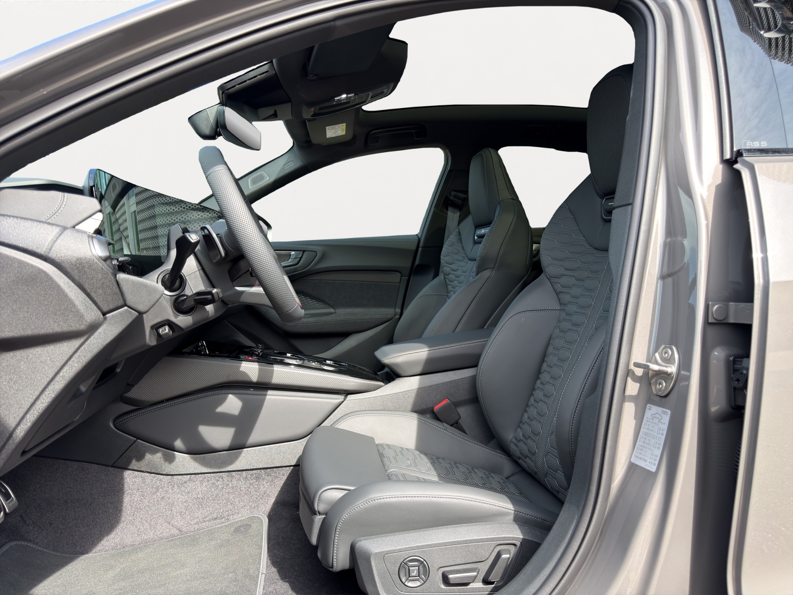 AUDI RS 5 Limousine TFSI 470 kW Tiptronic quattro-image-6