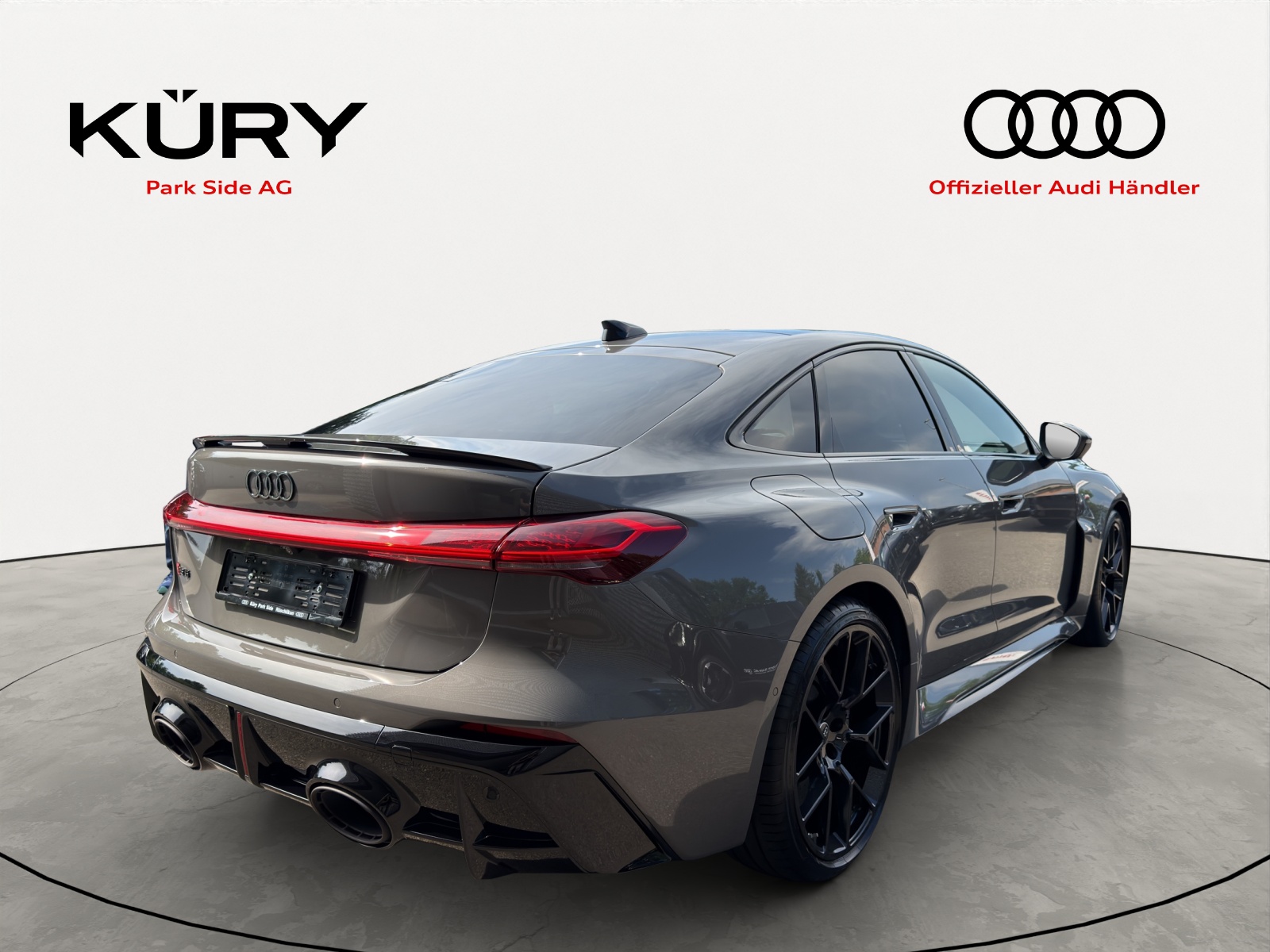 AUDI RS 5 Limousine TFSI 470 kW Tiptronic quattro-image-3