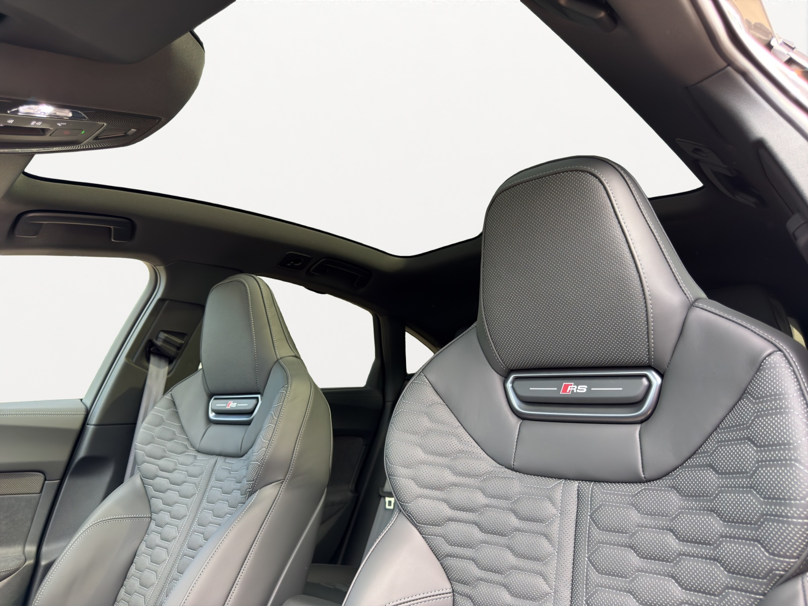 AUDI RS 5 Limousine TFSI 470 kW Tiptronic quattro-image-11