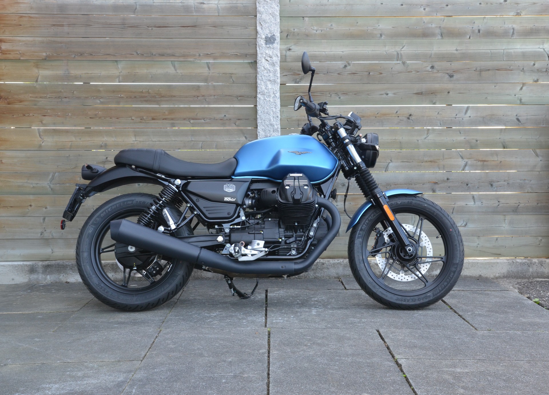MOTO GUZZI V7 IV 850 Stone E5+
