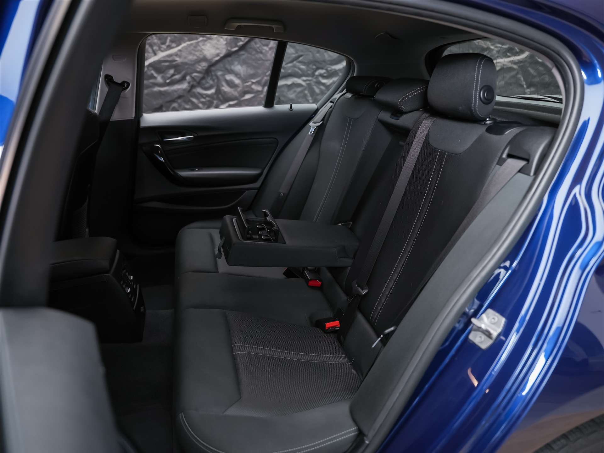 BMW 118i Steptronic *CH-Fahrzeug*Abstandsregler*Kamera*-image-13