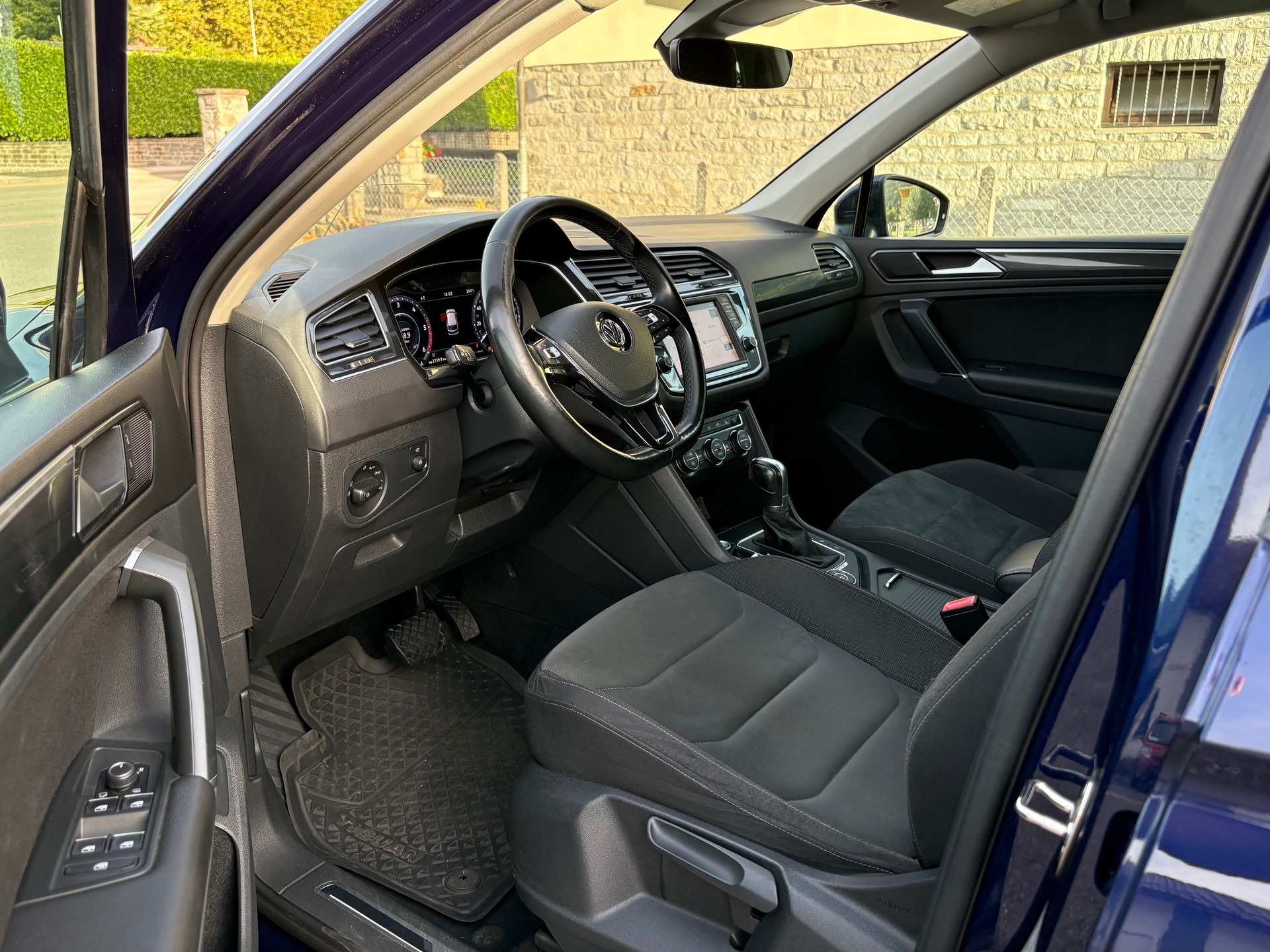 VW Tiguan 2.0 TDI SCR Highline4Motion DSG-image-7