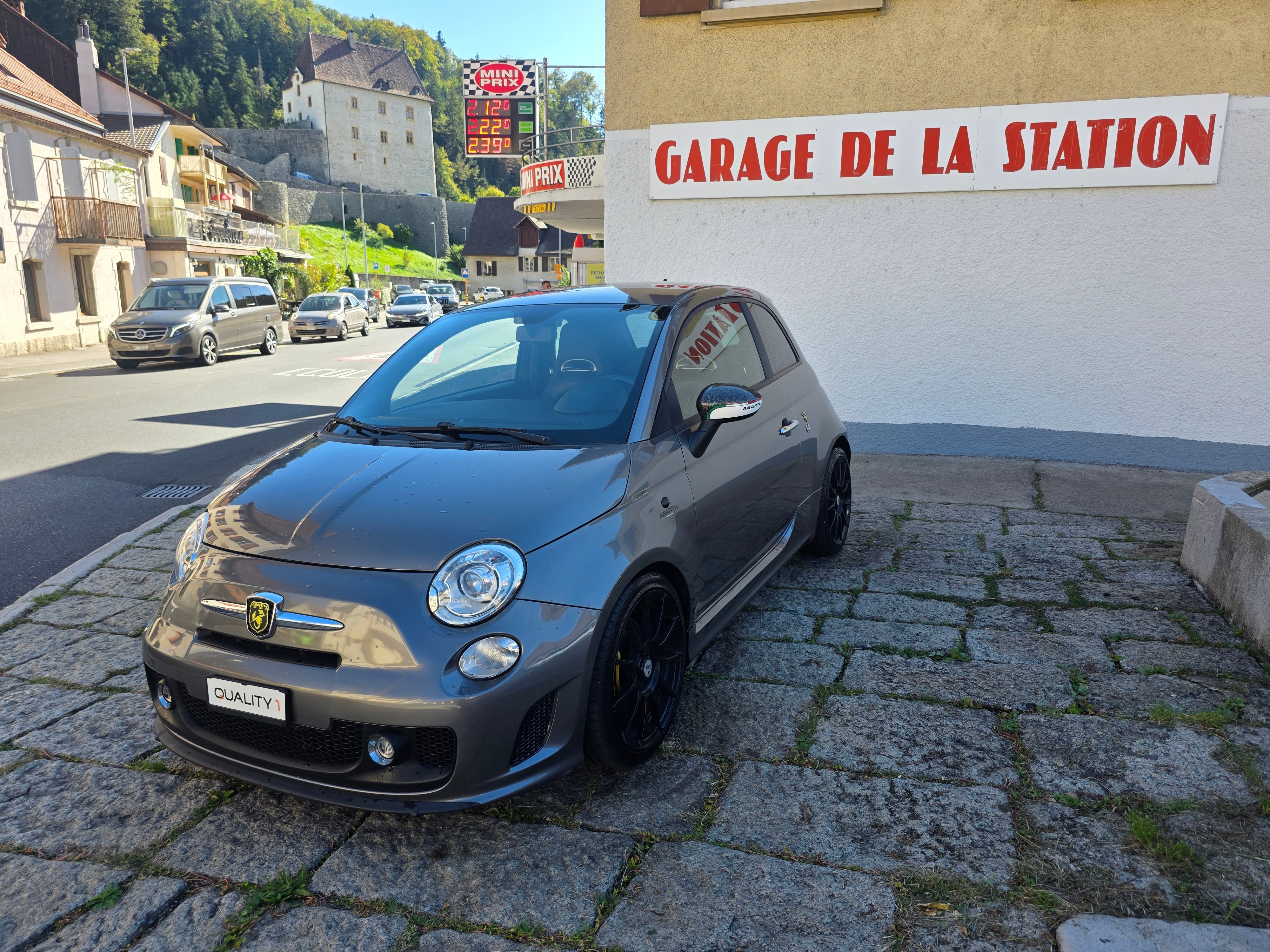 Car photo
