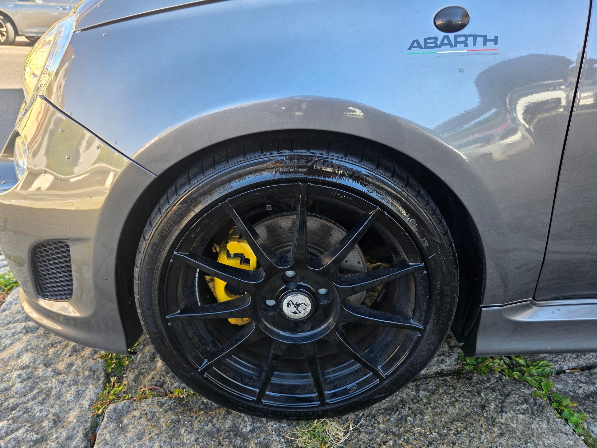 FIAT 500 1.4 16V Turbo Abarth 695 SS-image-6