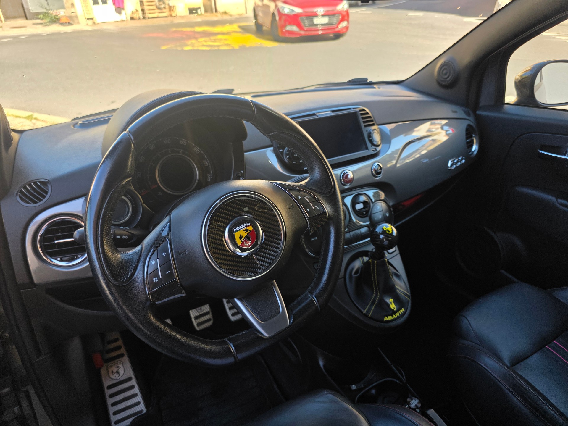 FIAT 500 1.4 16V Turbo Abarth 695 SS-image-8