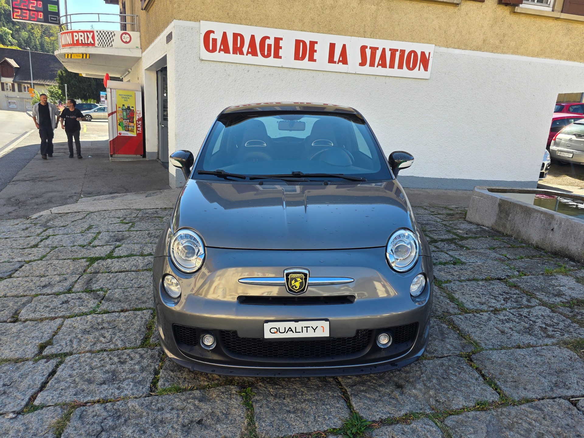 FIAT 500 1.4 16V Turbo Abarth 695 SS-image-1