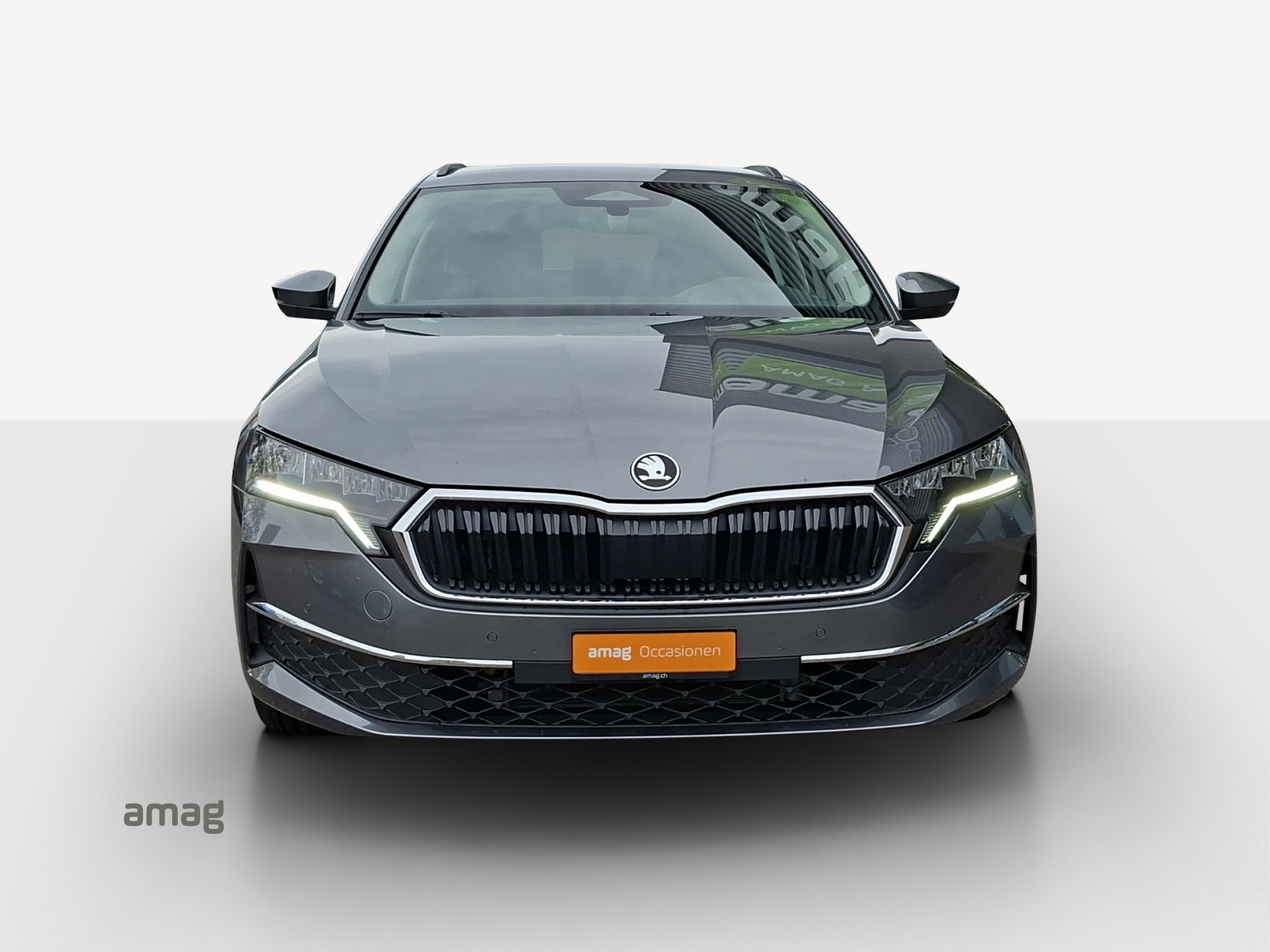 SKODA Octavia Combi 2.0 TDI DSG Selection-image-6