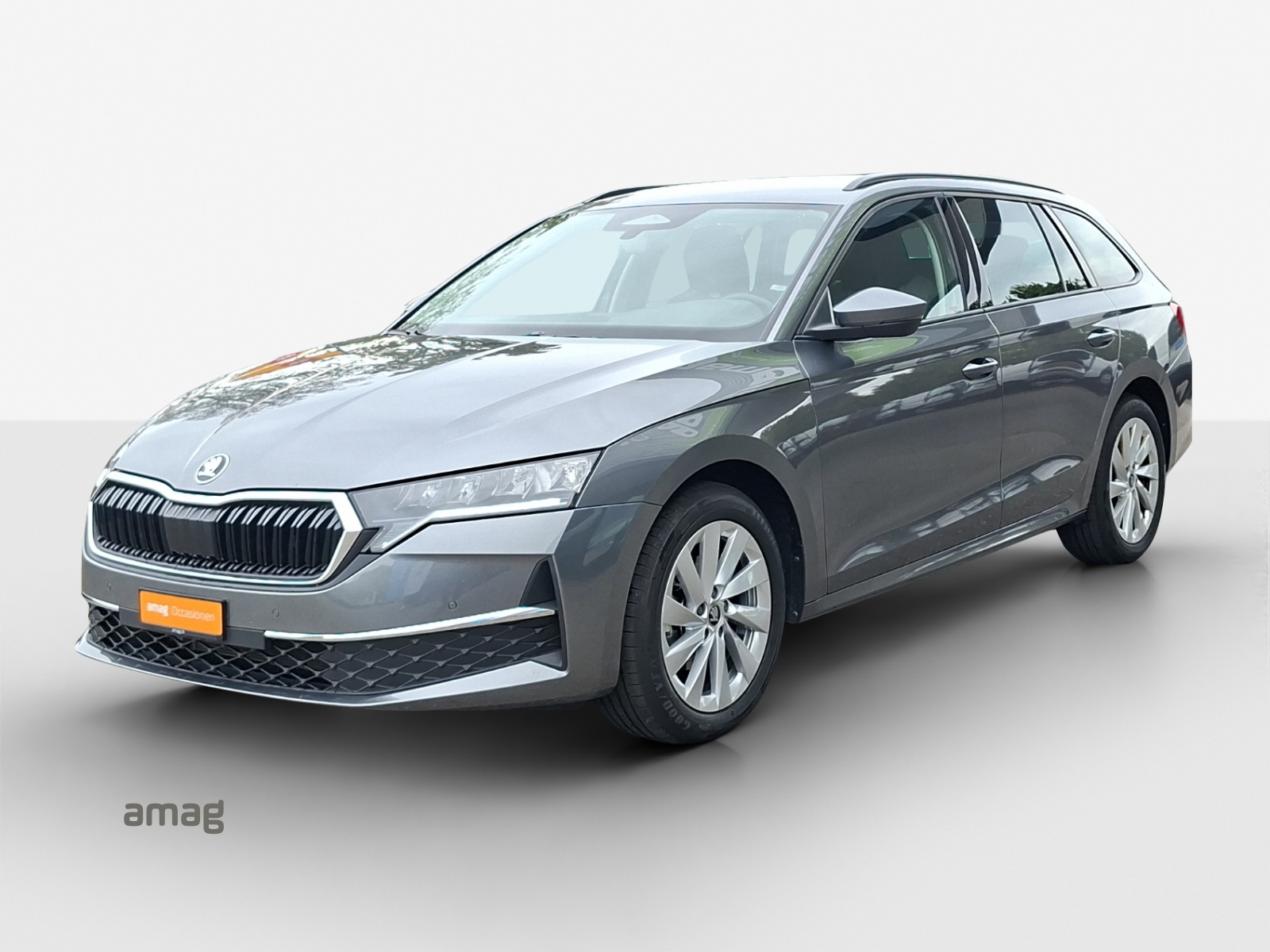SKODA Octavia Combi 2.0 TDI DSG Selection-image-0