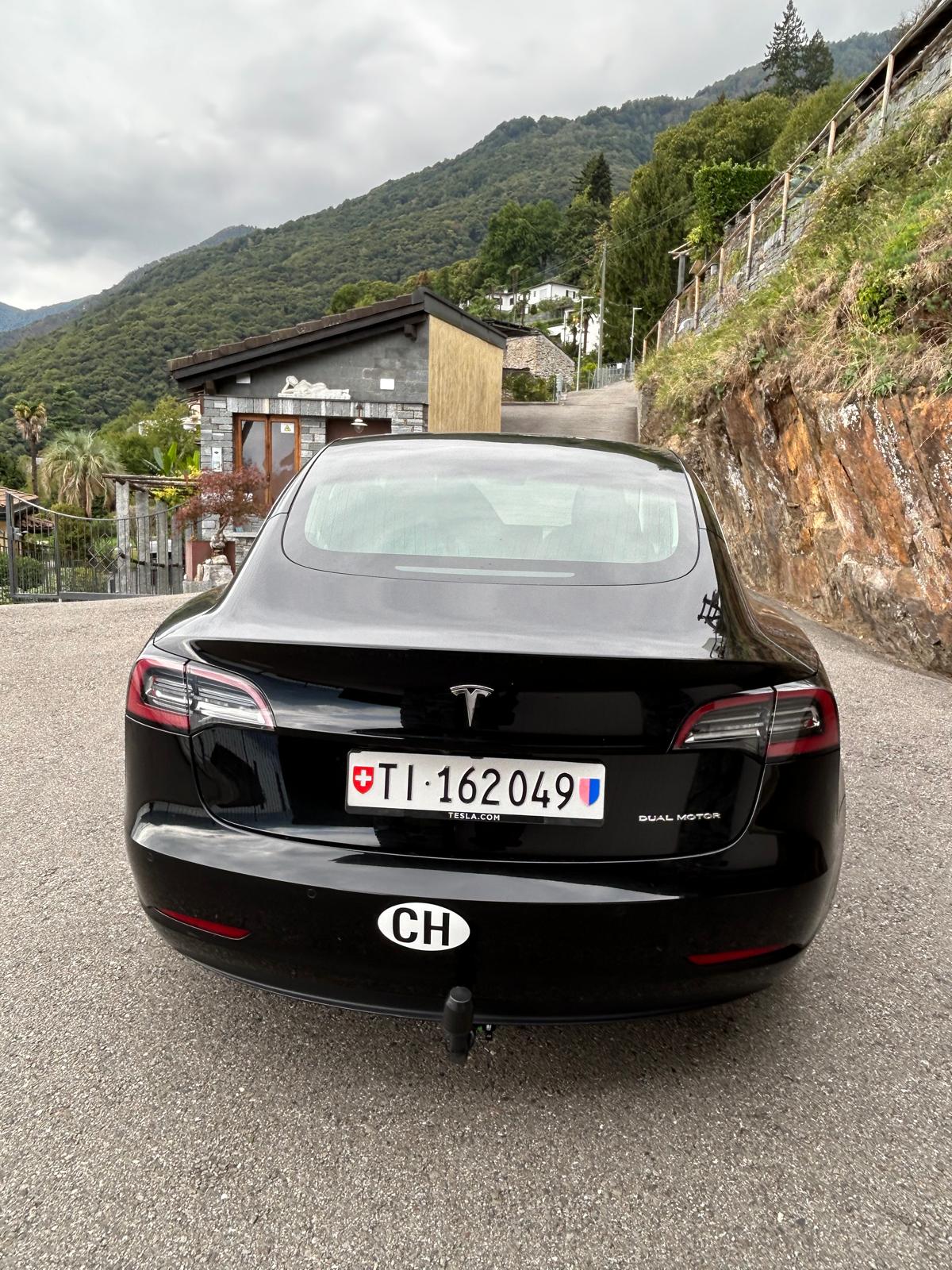 TESLA Tesla Model 3 Dual Motor LR | AHK | 8-fach | el. Heck & Frontklappe | viele Extras-image-3