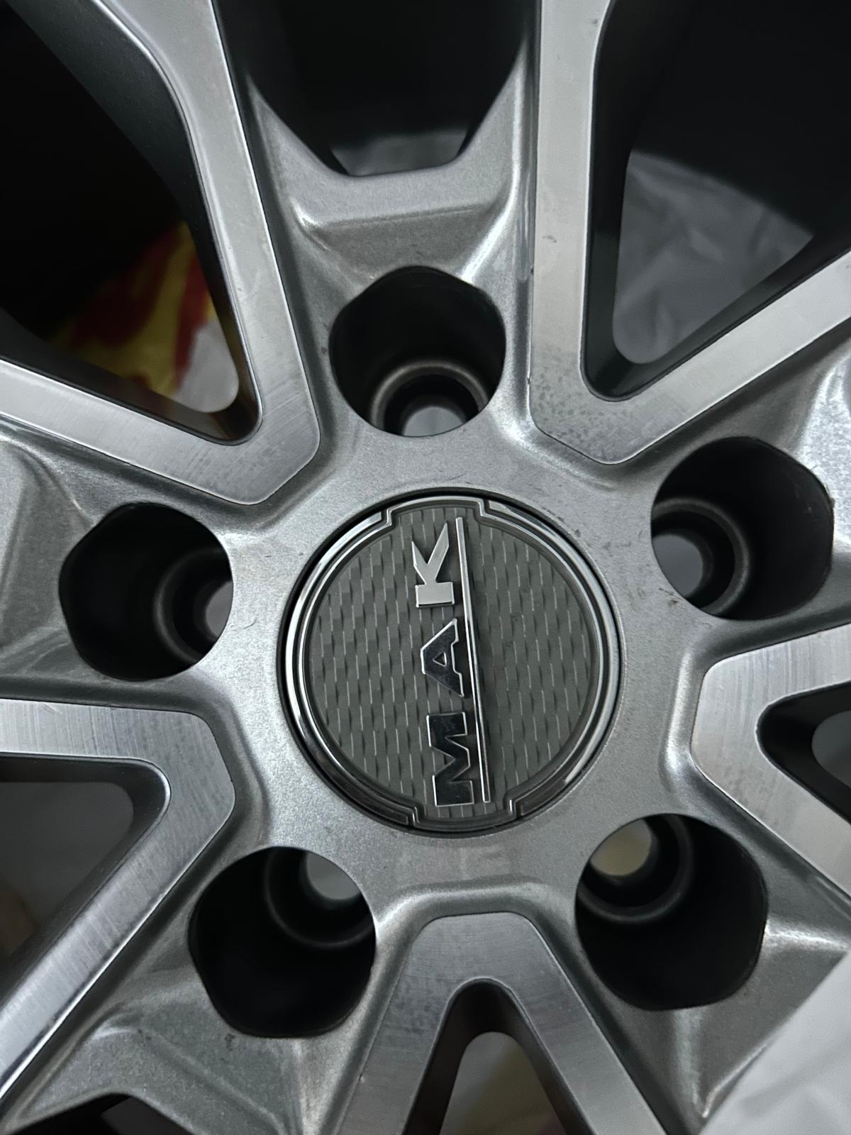 TESLA Tesla Model 3 Dual Motor LR | AHK | 8-fach | el. Heck & Frontklappe | viele Extras-image-7