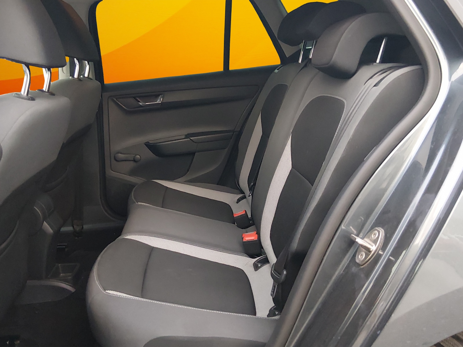 SKODA Fabia 1.2 TSI Ambition-image-11