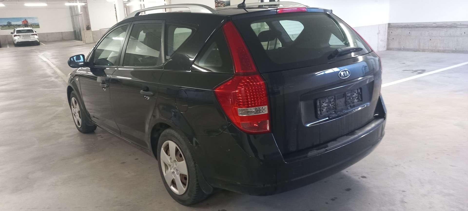 KIA Cee'd 1.4 16V Basic-image-6