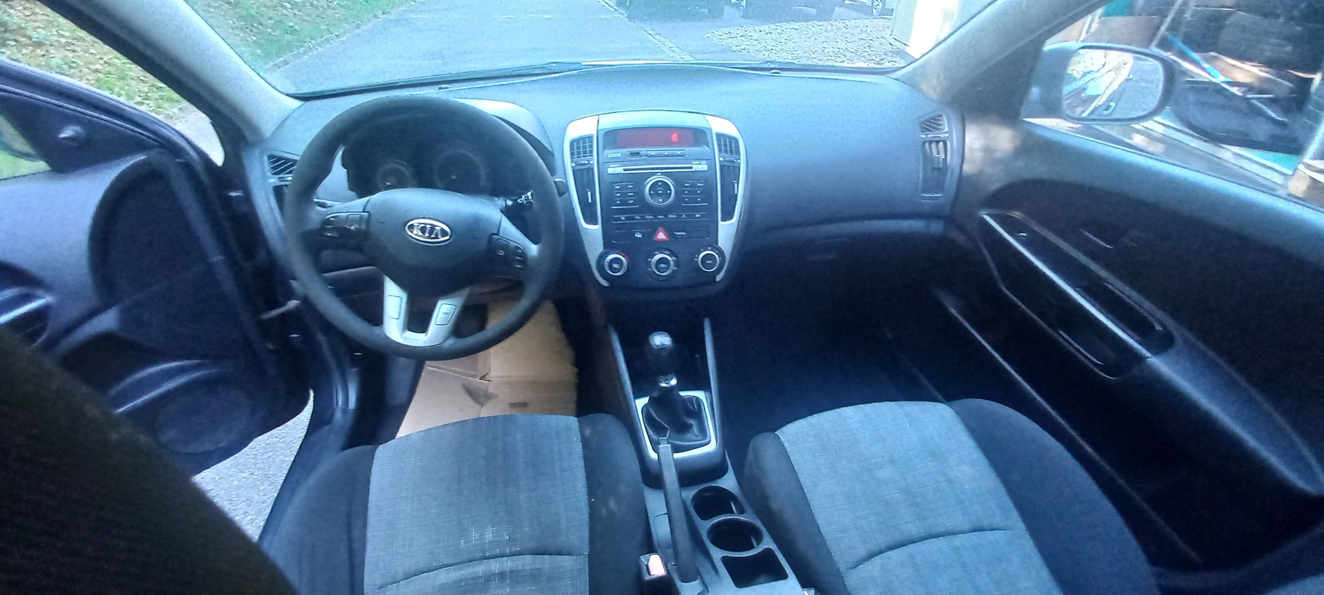 KIA Cee'd 1.4 16V Basic-image-11