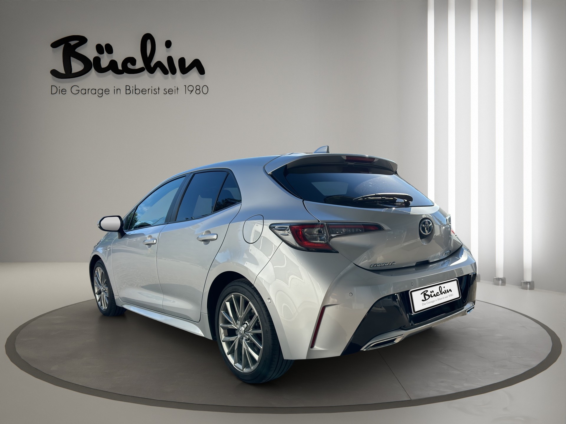 TOYOTA Corolla 2.0 HSD Trend e-CVT-image-4