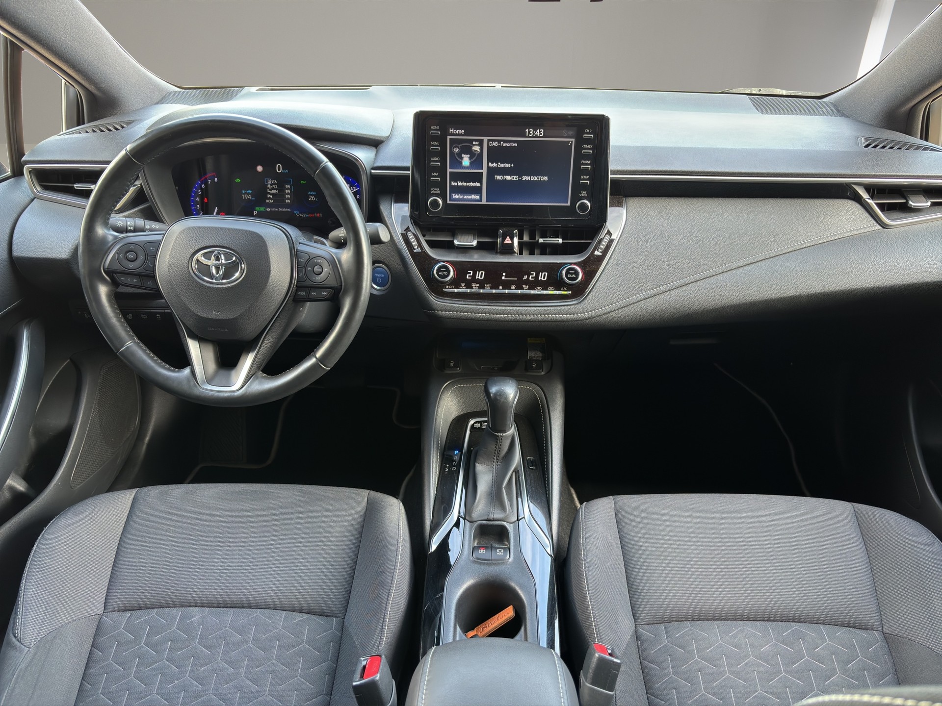 TOYOTA Corolla 2.0 HSD Trend e-CVT-image-13