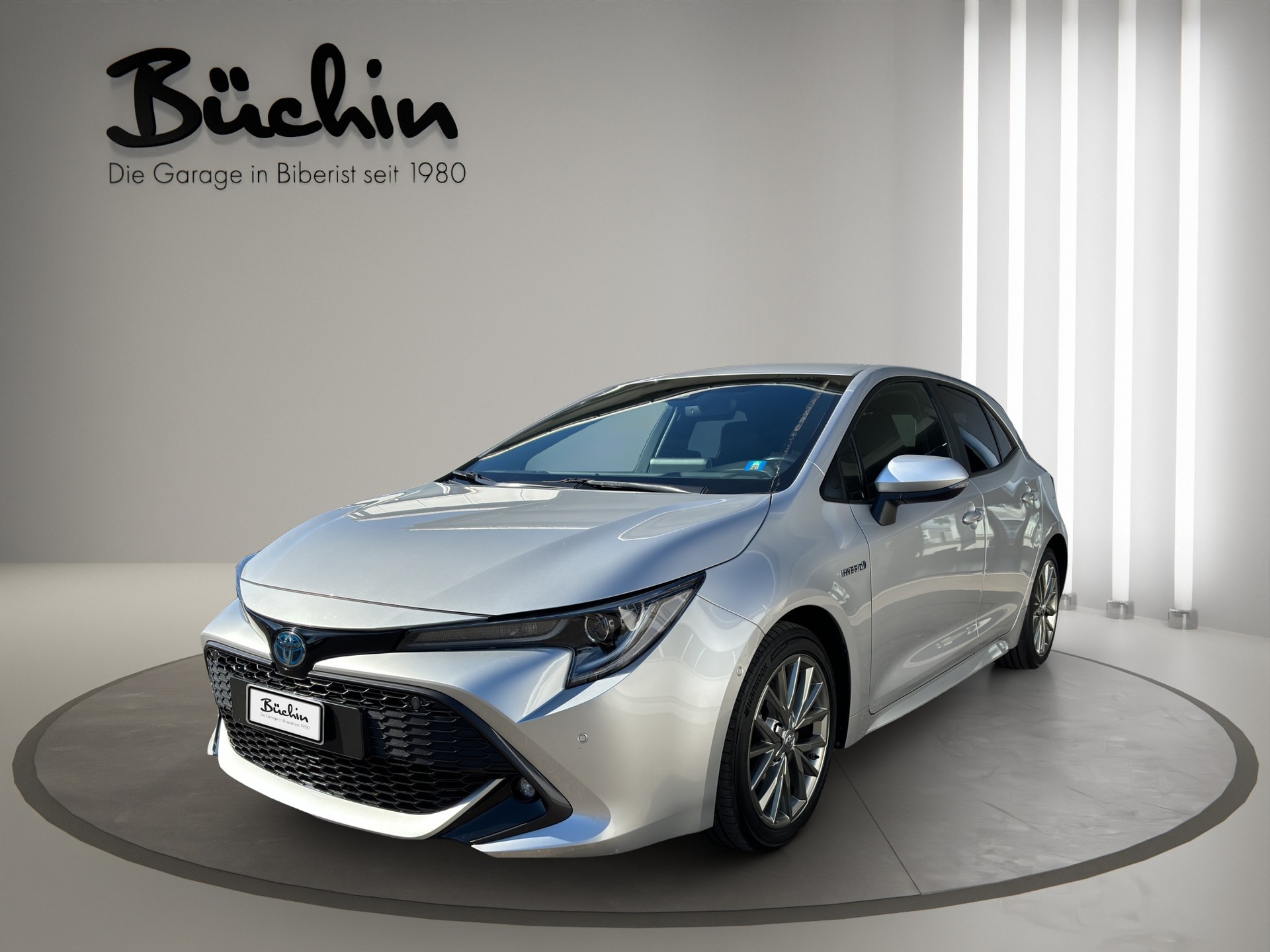 TOYOTA Corolla 2.0 HSD Trend e-CVT-image-2