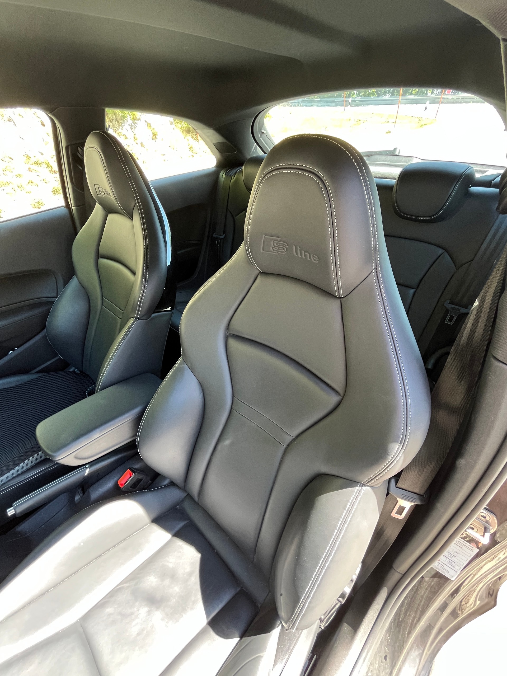 AUDI 1.4 TFSI COD Sport S-Tronic-image-3