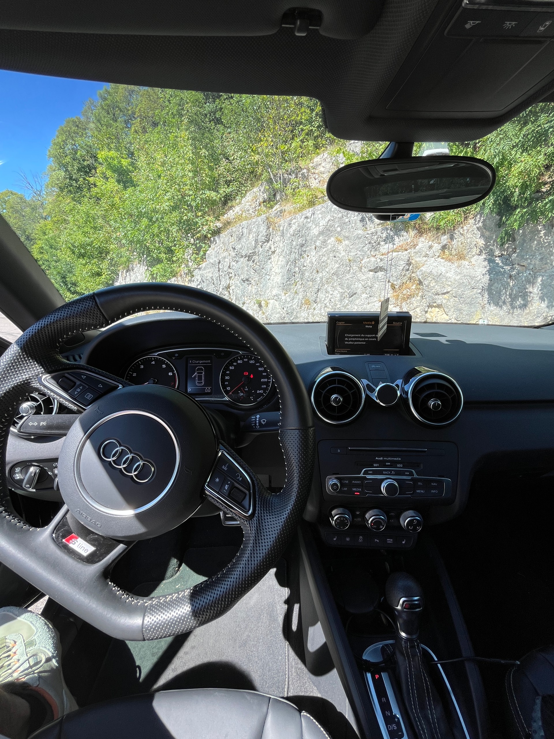 AUDI 1.4 TFSI COD Sport S-Tronic-image-1