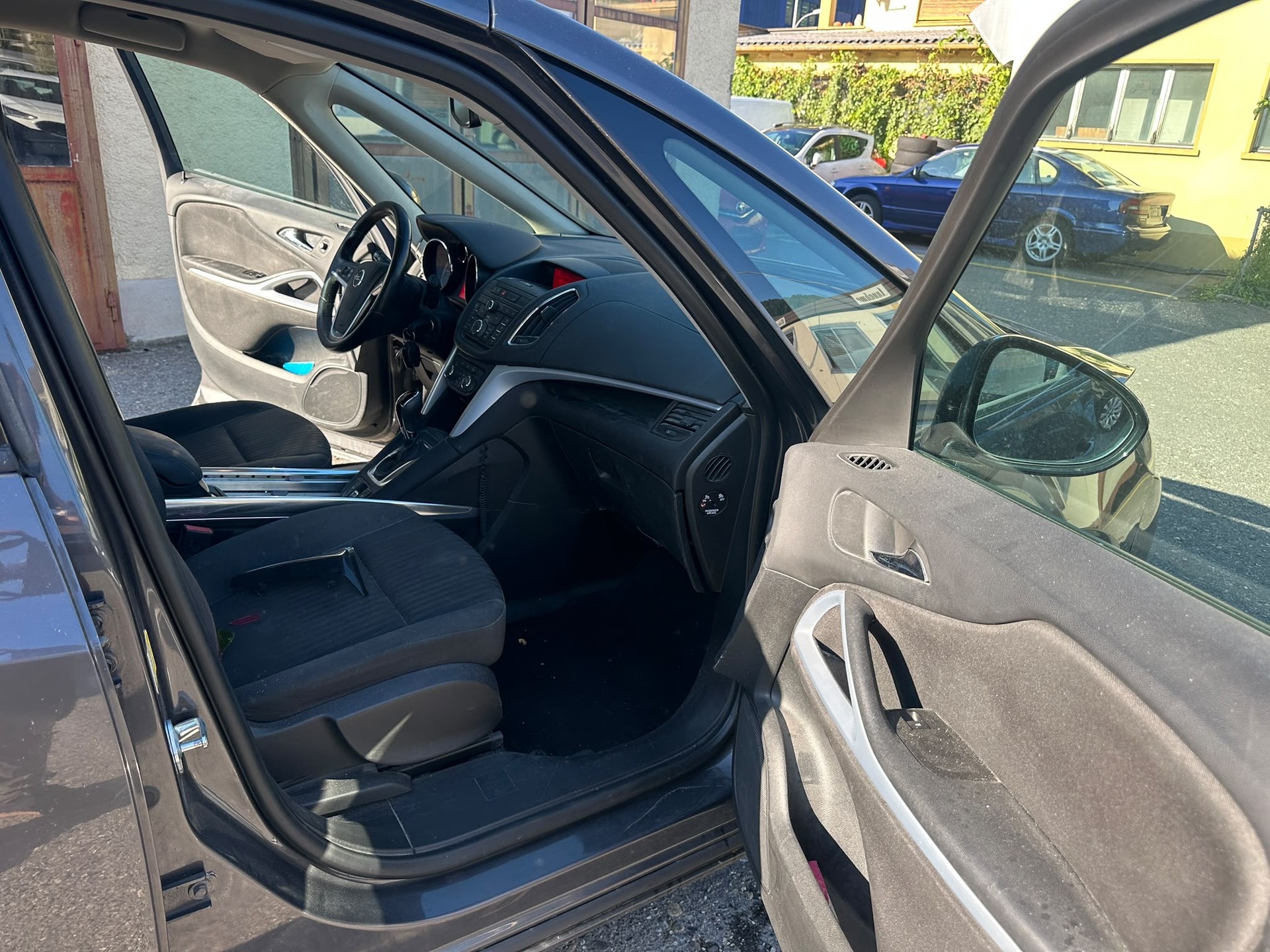 OPEL Zafira Tourer 1.4i 16V Turbo Sport Automatic-image-10