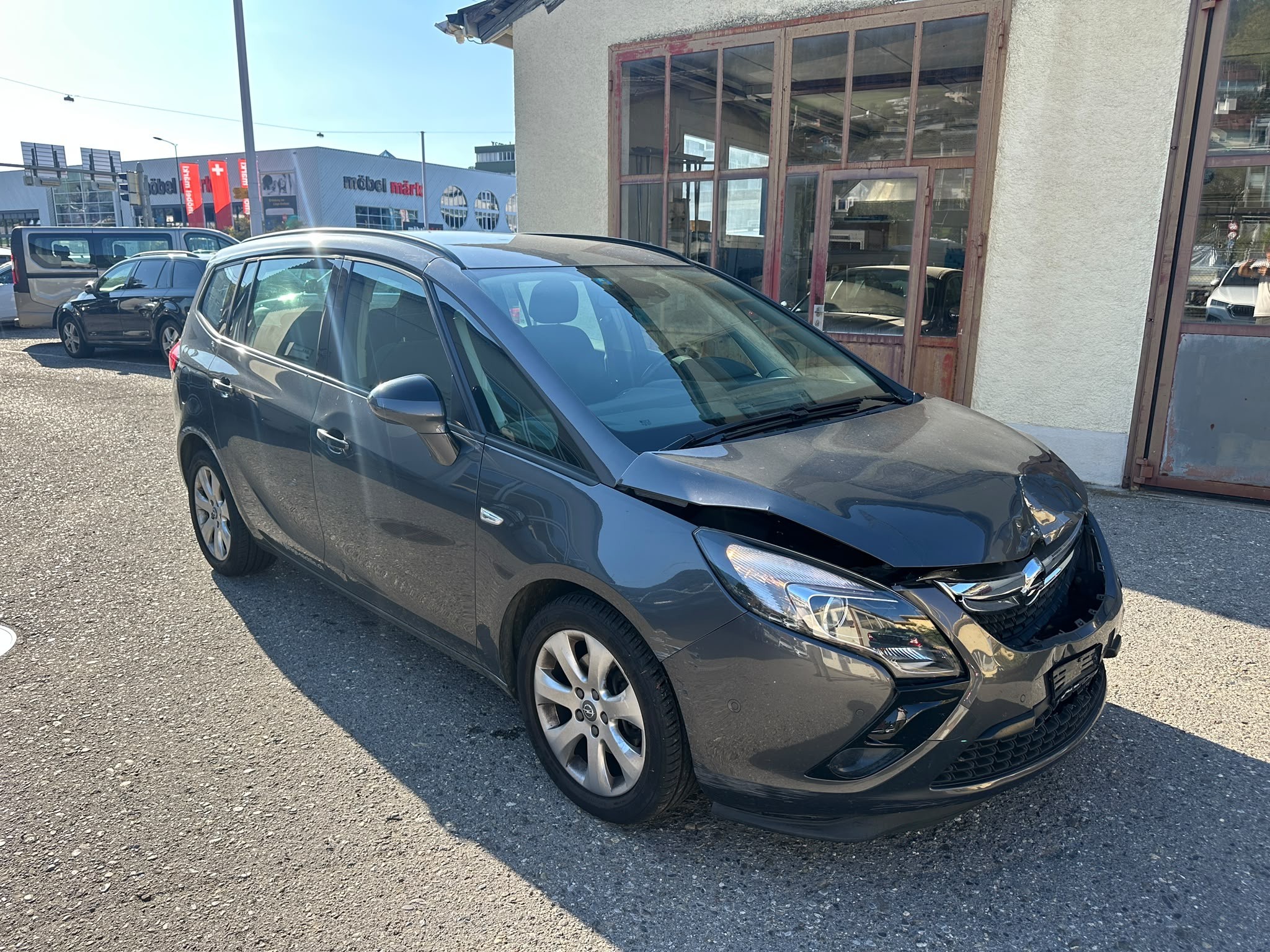 Car photo