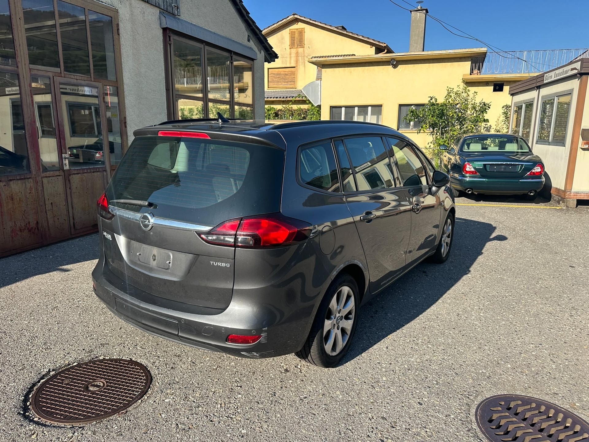 OPEL Zafira Tourer 1.4i 16V Turbo Sport Automatic-image-3