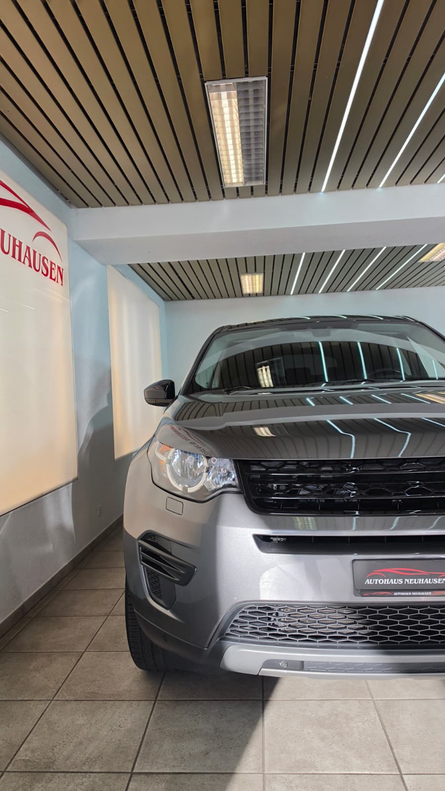 LAND ROVER Discovery Sport 2.0 TD4 HSE, SCHWEIZER FAHZREUG, GUT ERHALTEN, FRISCH AB MFK UND FRISCH AB SERVICE-image-3