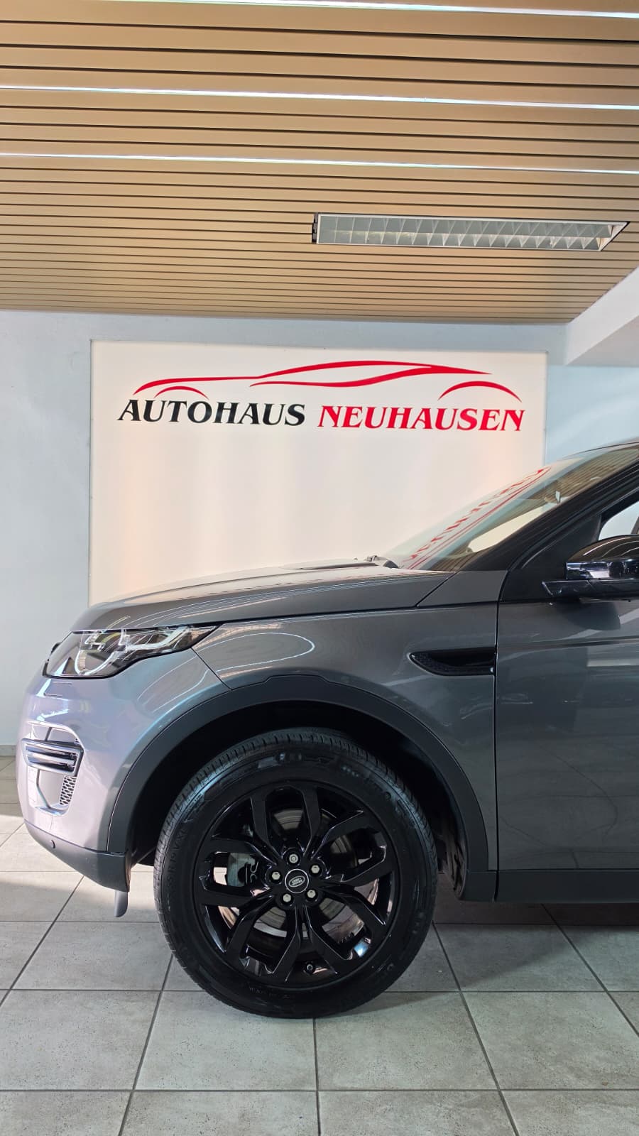 LAND ROVER Discovery Sport 2.0 TD4 HSE, SCHWEIZER FAHZREUG, GUT ERHALTEN, FRISCH AB MFK UND FRISCH AB SERVICE-image-4