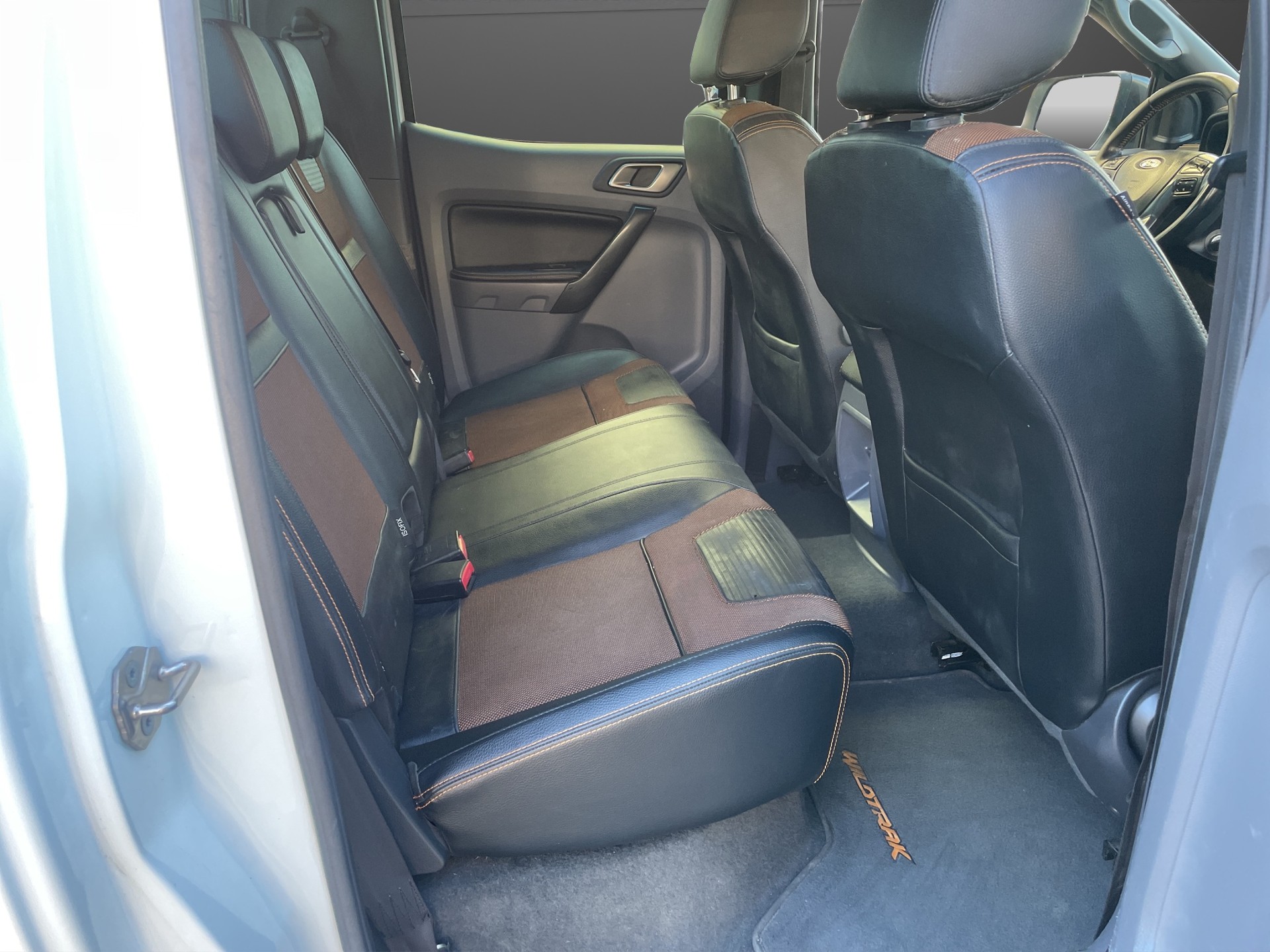 FORD Ranger Wildtrak 3.2 TDCi 4x4 A-image-8