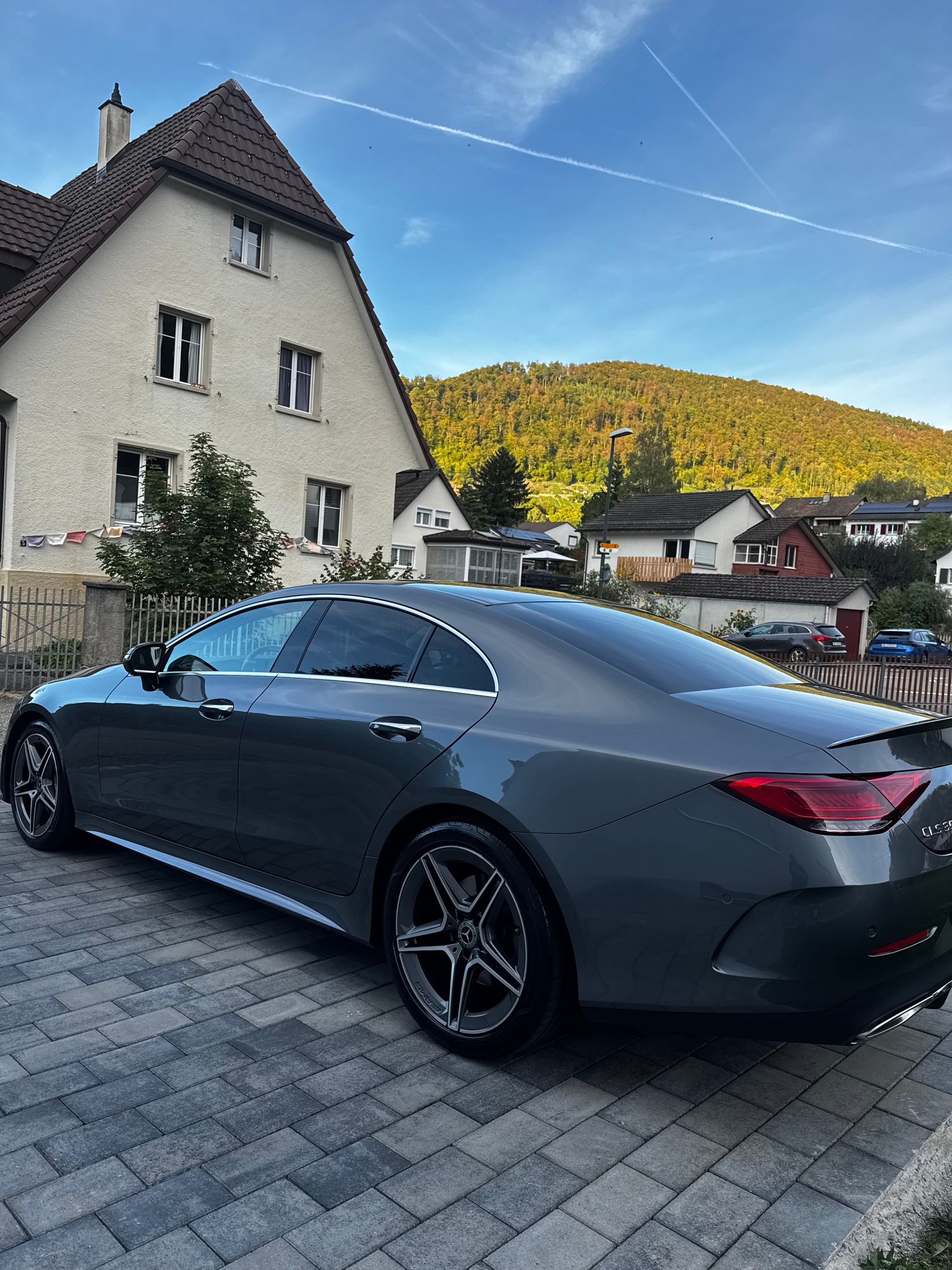 MERCEDES-BENZ CLS 350 AMG Line-image-2