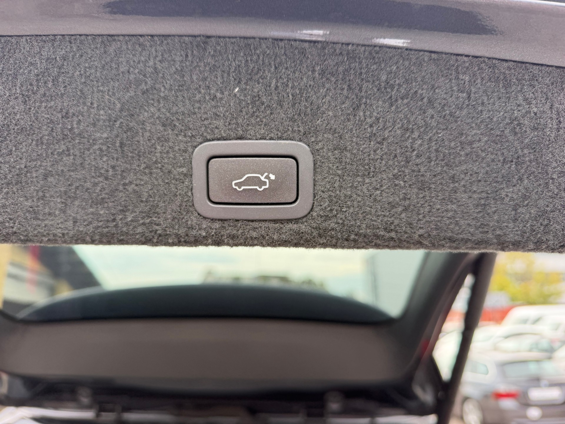 VOLVO XC60 D5 AWD Kinetic Geartronic-image-8