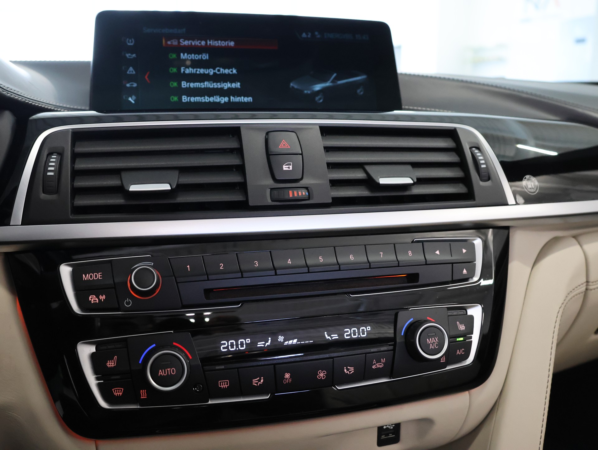 BMW-ALPINA B4 S BiTurbo Cabrio 3.0 Switch-Tronic-image-19