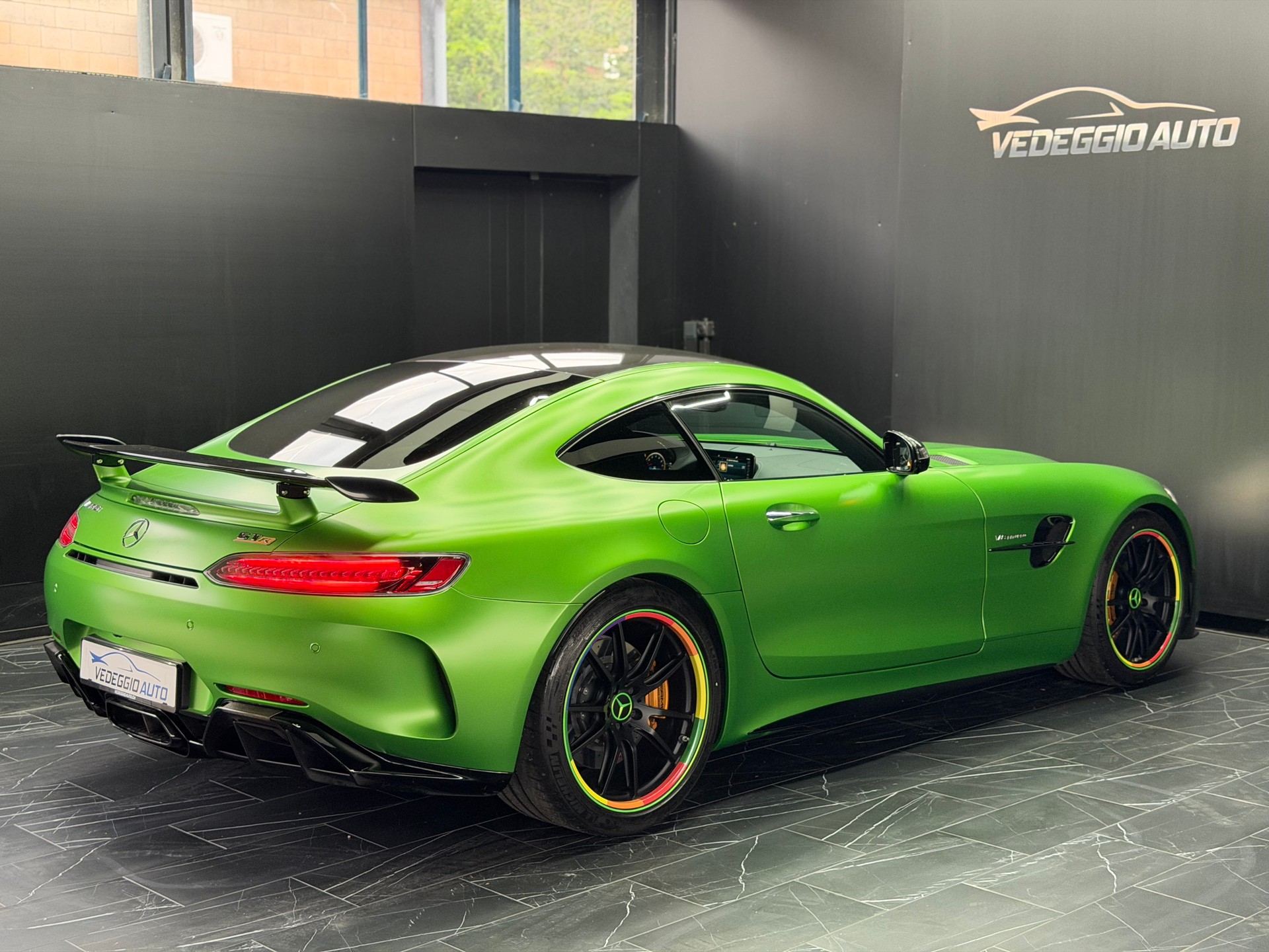 MERCEDES-BENZ AMG GT R Roadster Speedshift DCT-image-4