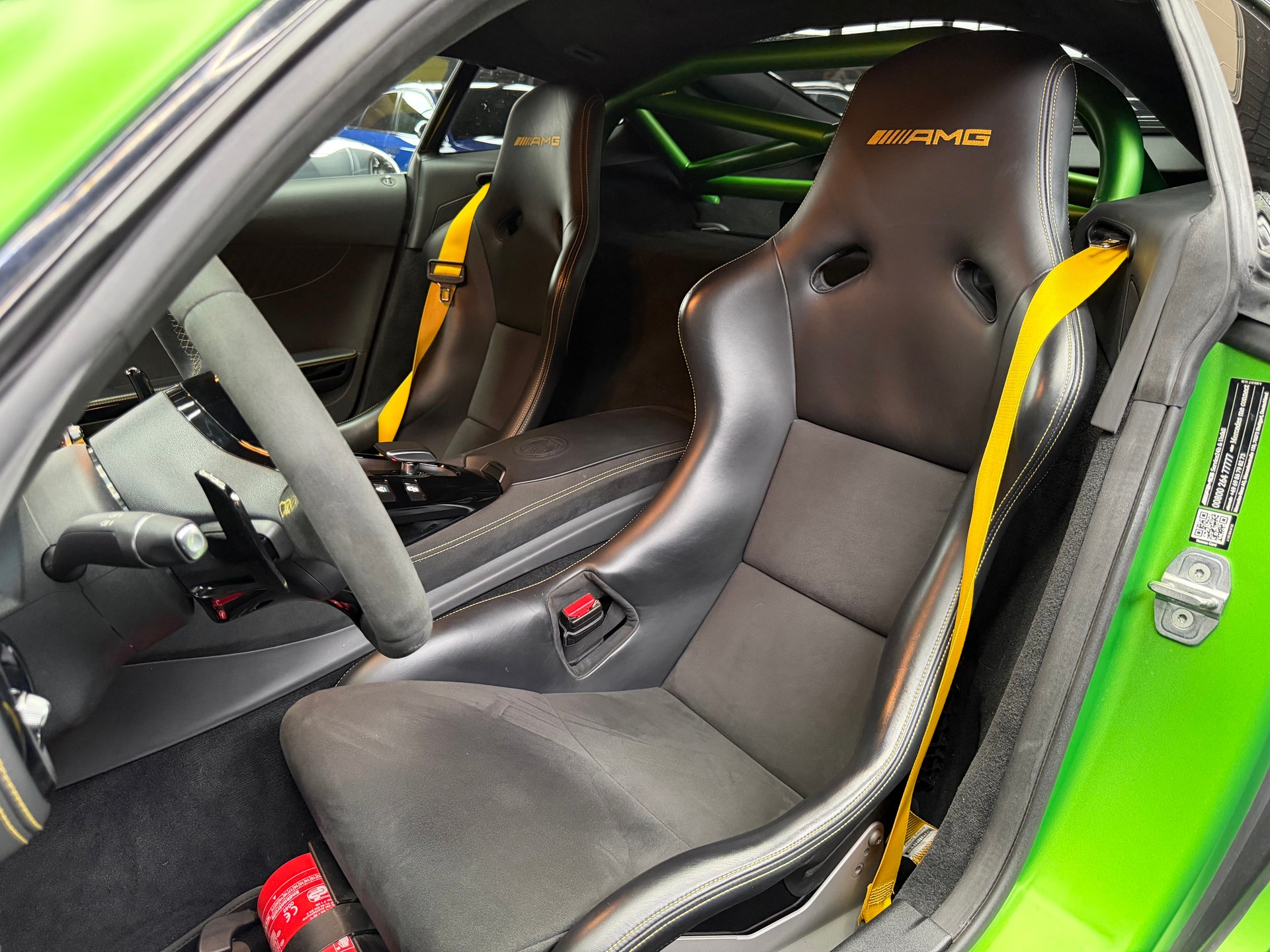MERCEDES-BENZ AMG GT R Roadster Speedshift DCT-image-7