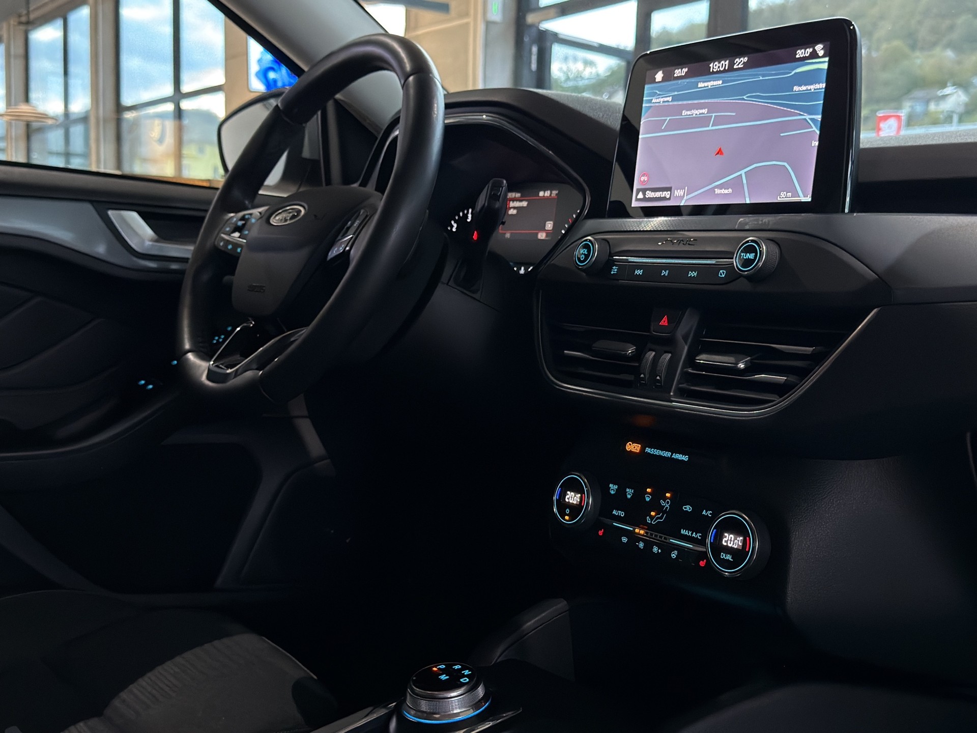 FORD Focus 2.0 TDCi Trend+ Automatic*Ab MFK,1 Jahr oder 20'000km Garantie auf Motor und Getriebe*-image-19