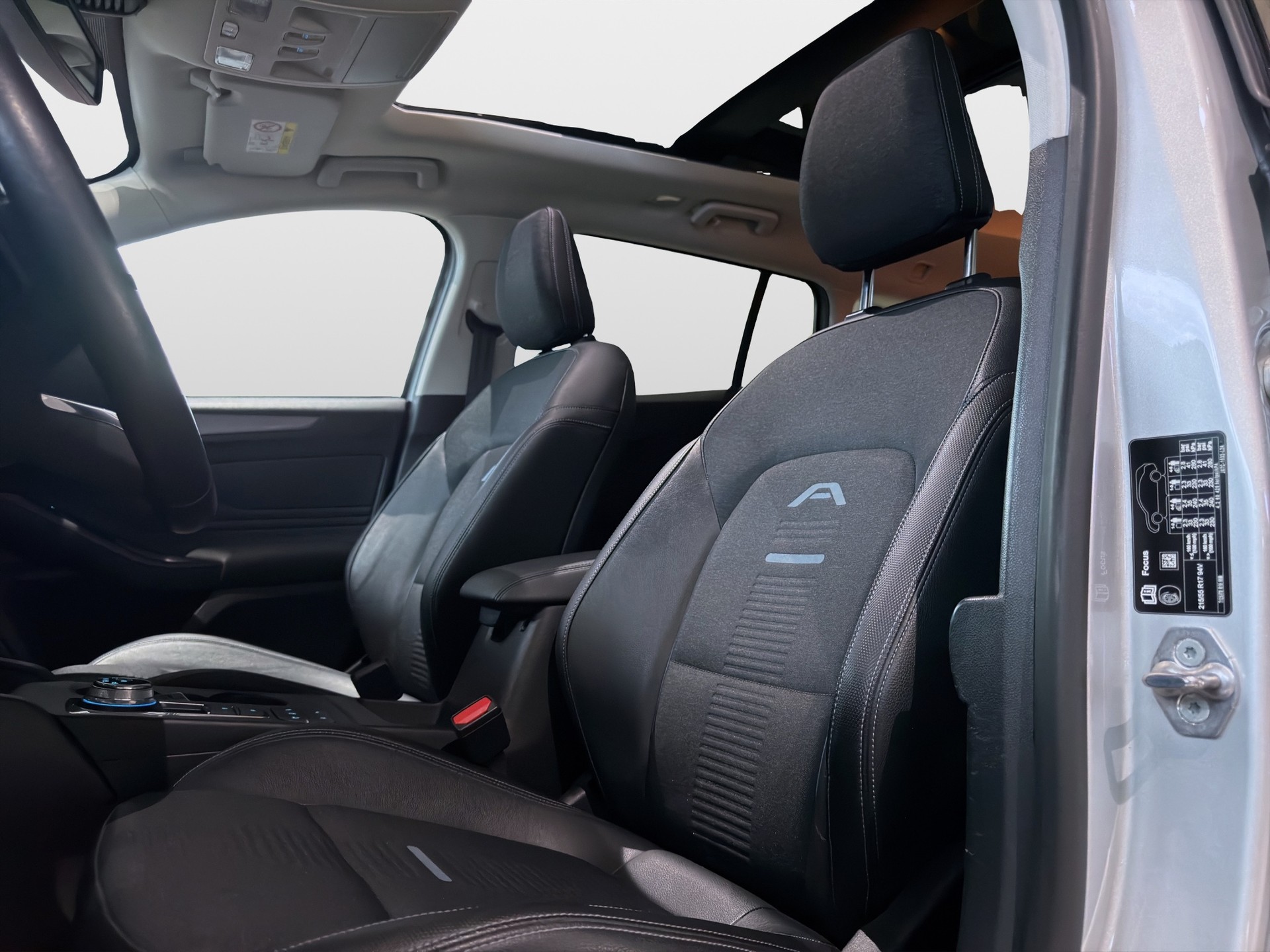 FORD Focus 2.0 TDCi Trend+ Automatic*Ab MFK,1 Jahr oder 20'000km Garantie auf Motor und Getriebe*-image-8