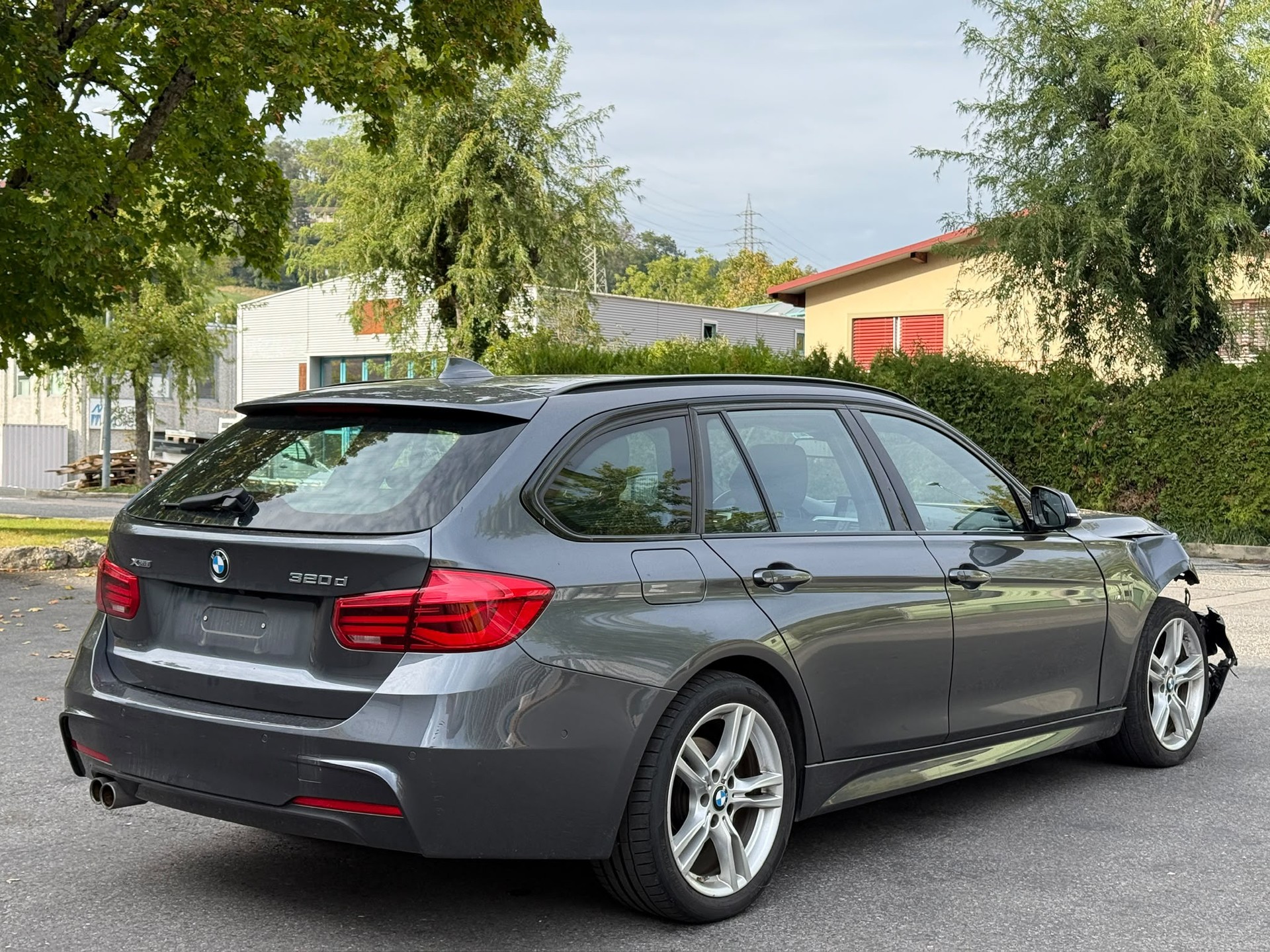 BMW 320d xDrive Touring M Sport Line Steptronic-image-3