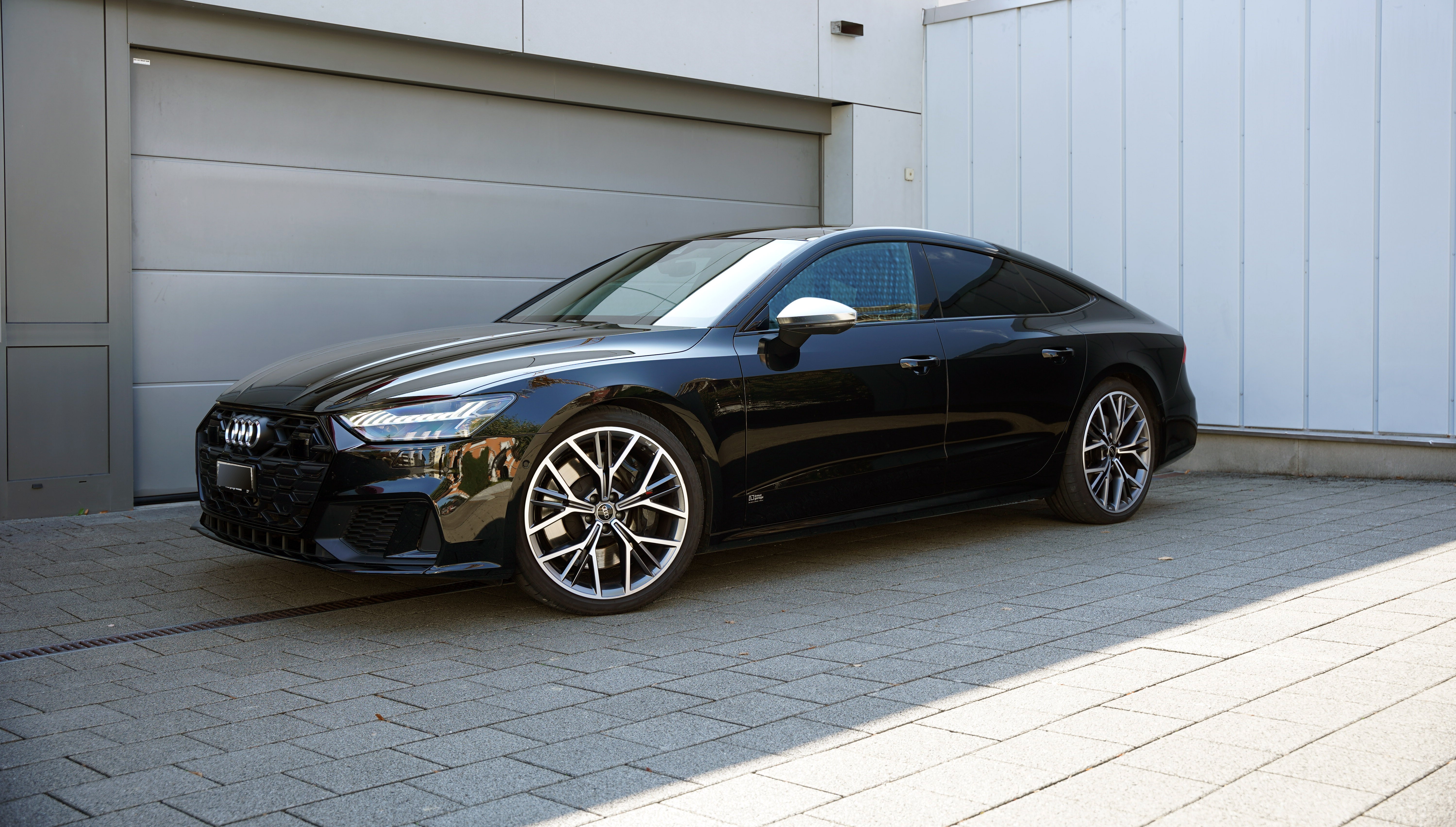 Car photo