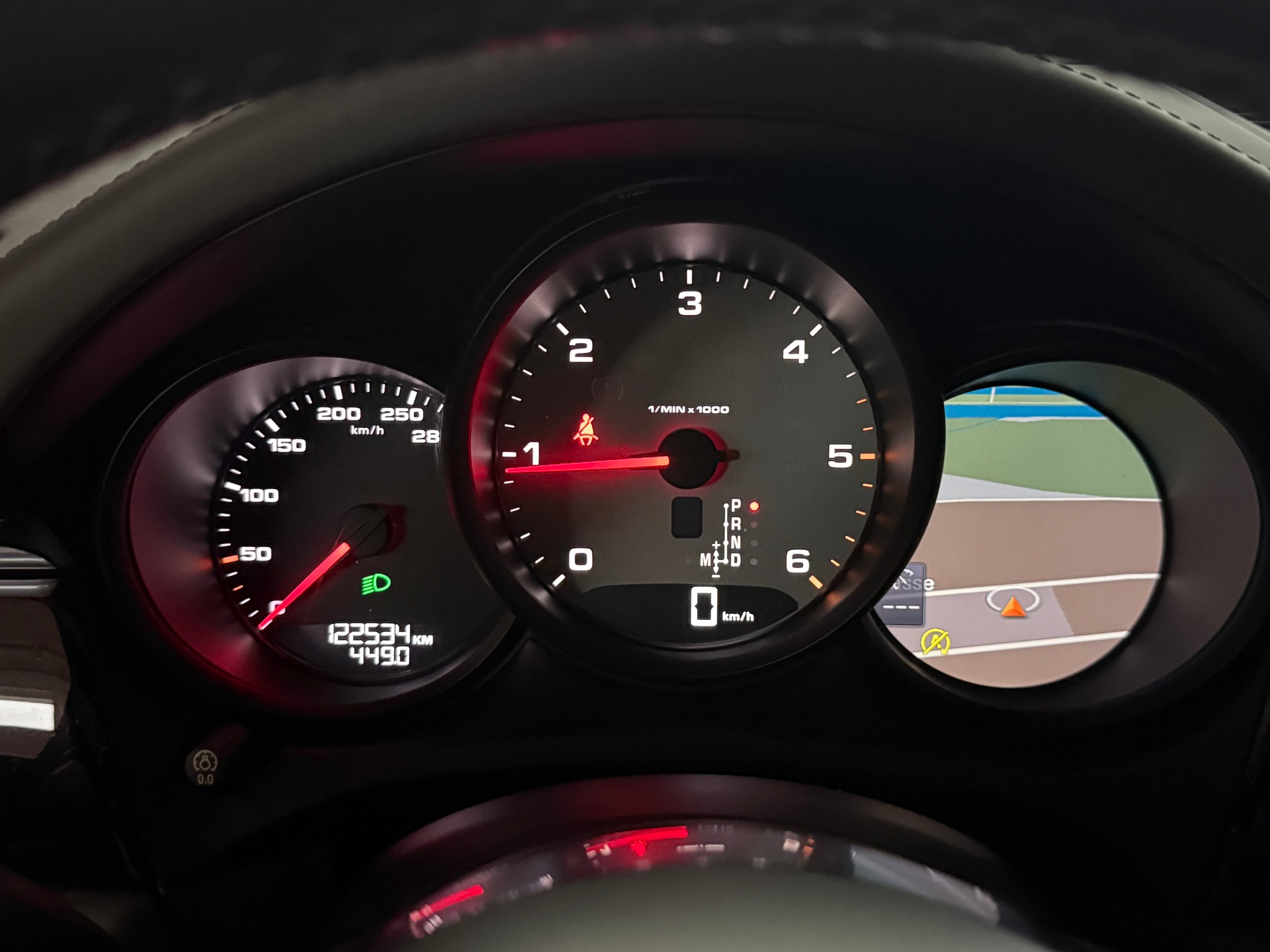PORSCHE Macan S Diesel PDK / Luftfederung / Apple, Android carplay / 21 Zoll Alu / Distanzregler-image-20