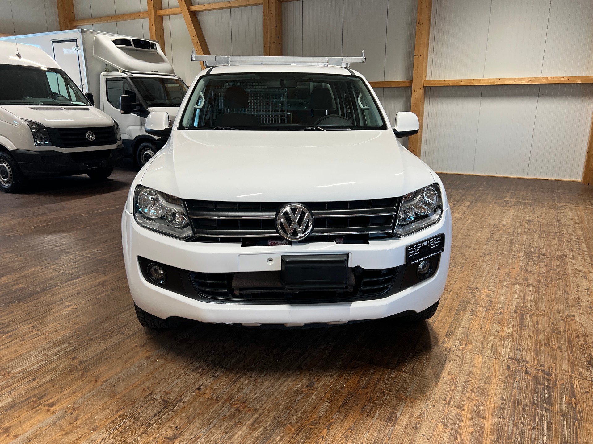 VW Amarok 2.0 BiTDI Trendline 4Motion-image-1